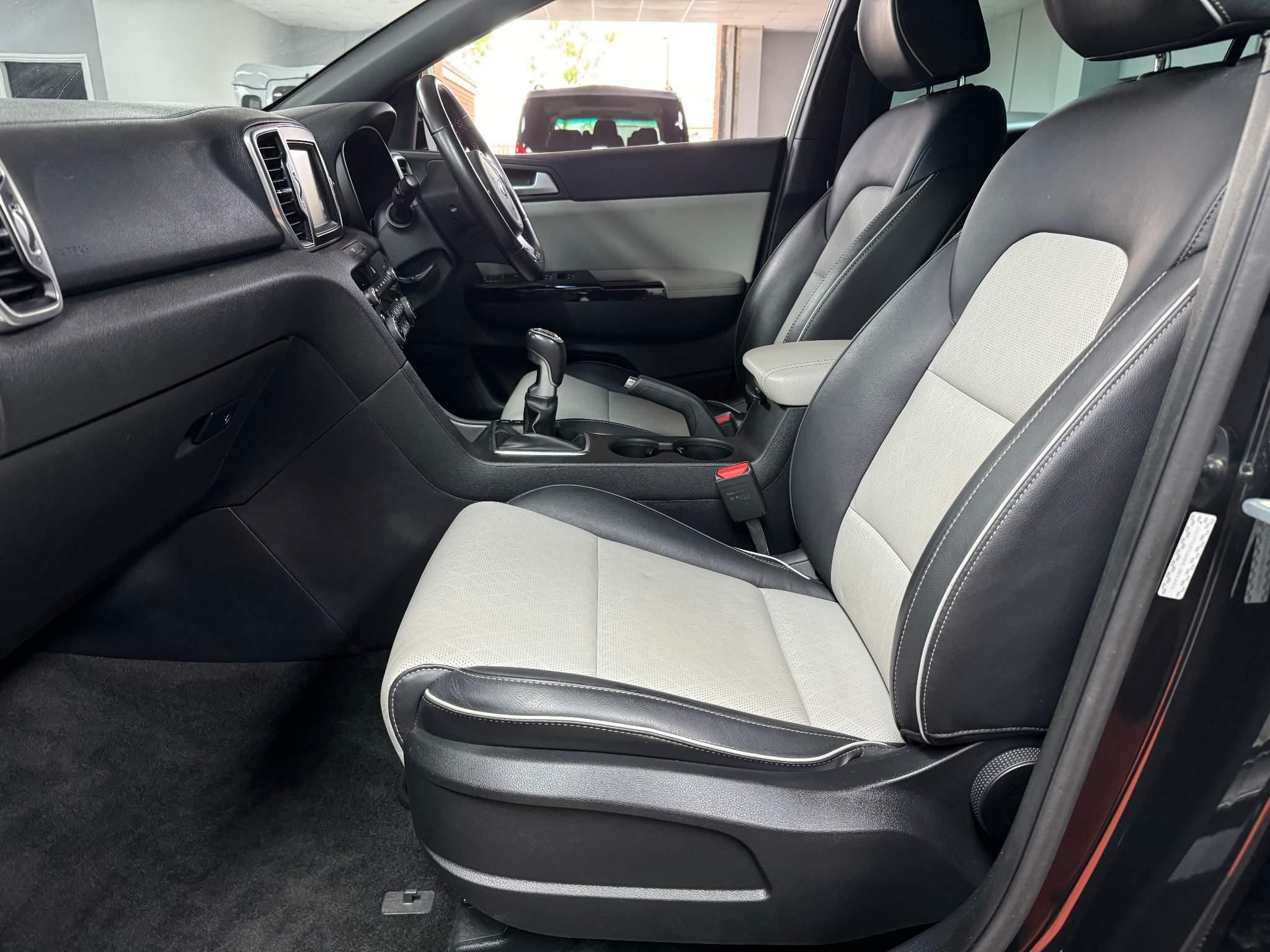 Kia Sportage 1.6 T-GDi GT-Line AWD Euro 6 5dr 5dr Manual 2017