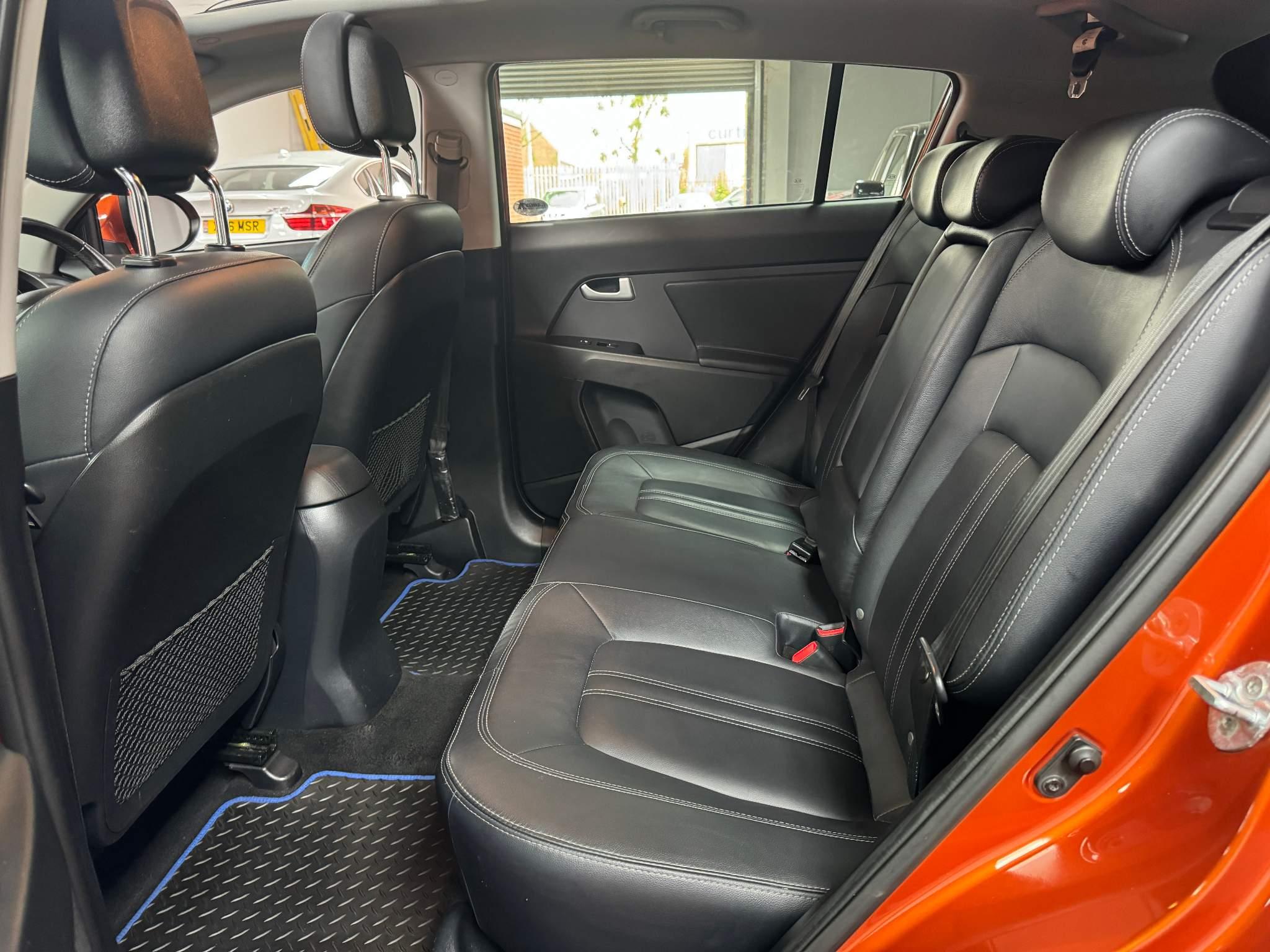 Kia Sportage 1.7 CRDi EcoDynamics 3 2WD Euro 5 (s/s) 5dr 5dr Manual 2014