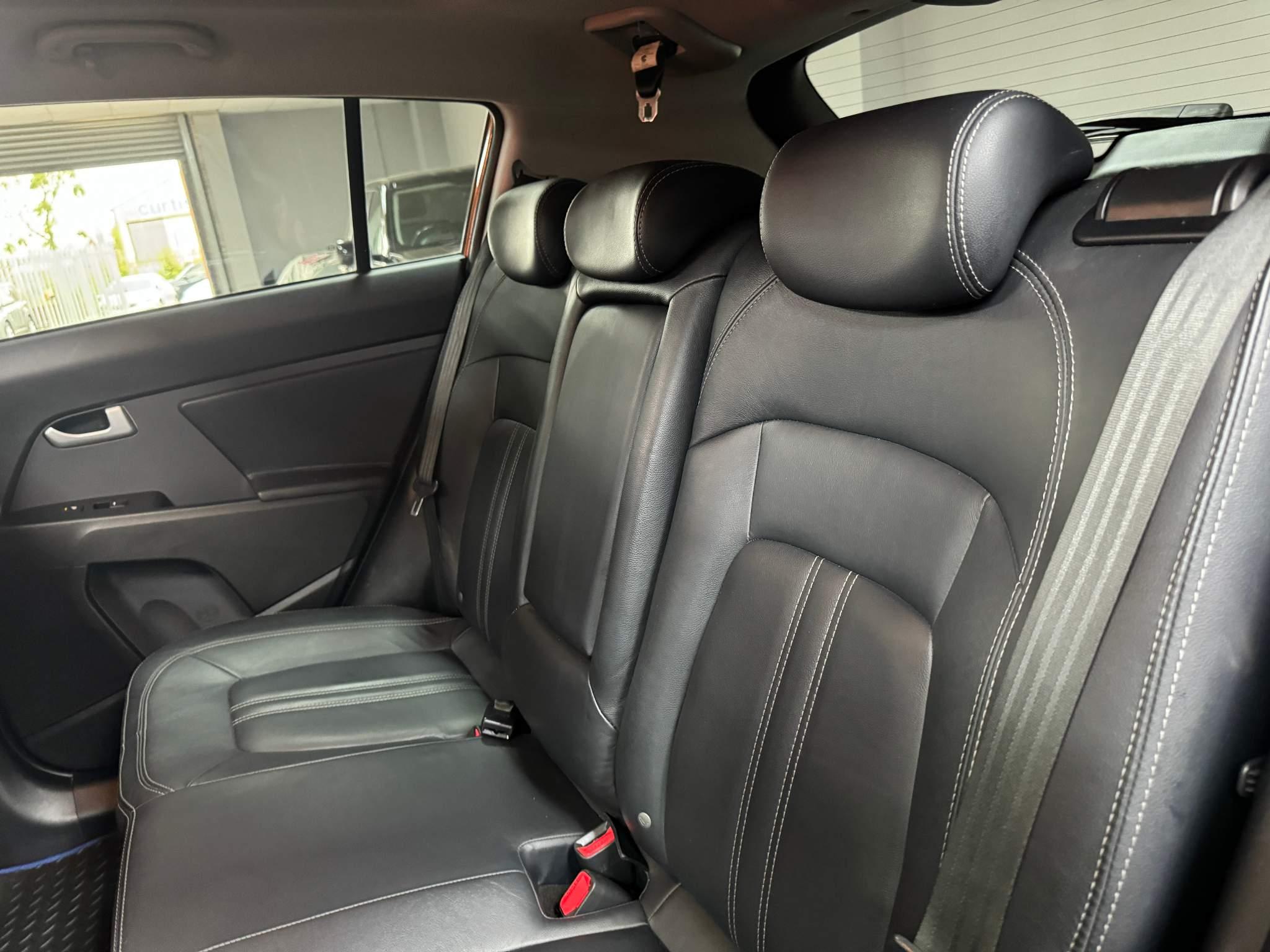 Kia Sportage 1.7 CRDi EcoDynamics 3 2WD Euro 5 (s/s) 5dr 5dr Manual 2014