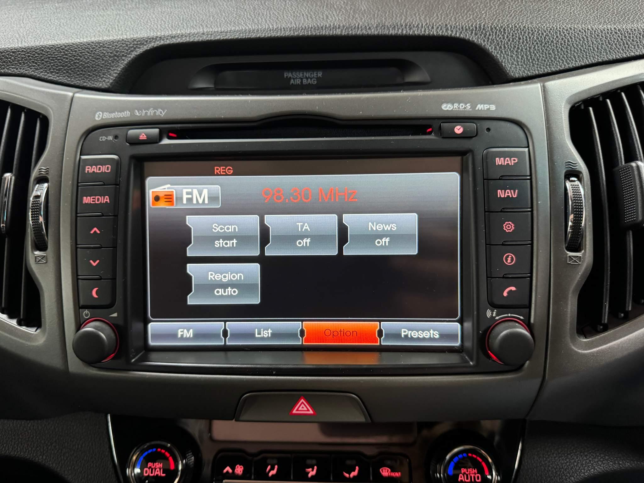 Kia Sportage 1.7 CRDi EcoDynamics 3 2WD Euro 5 (s/s) 5dr 5dr Manual 2014