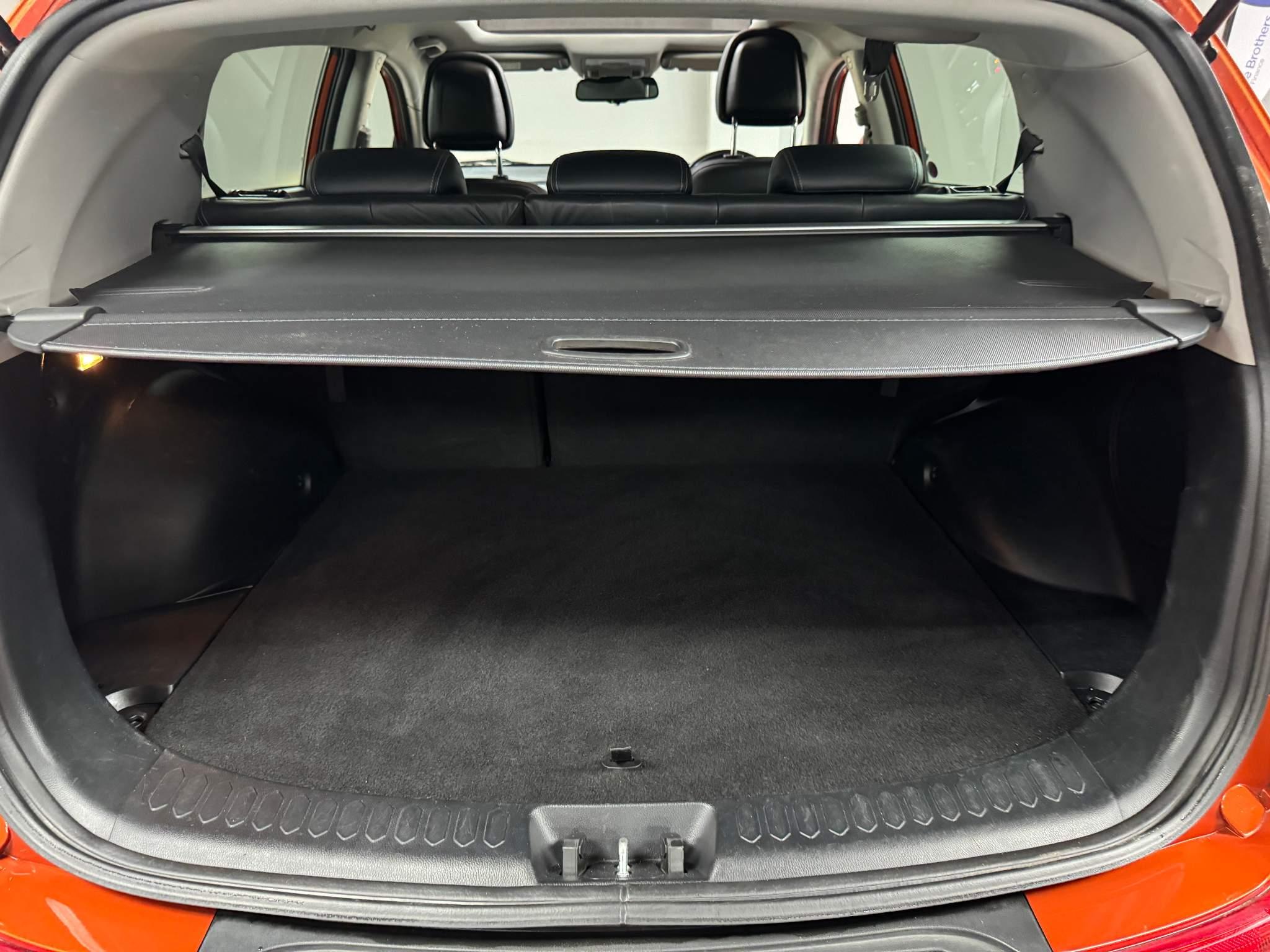 Kia Sportage 1.7 CRDi EcoDynamics 3 2WD Euro 5 (s/s) 5dr 5dr Manual 2014