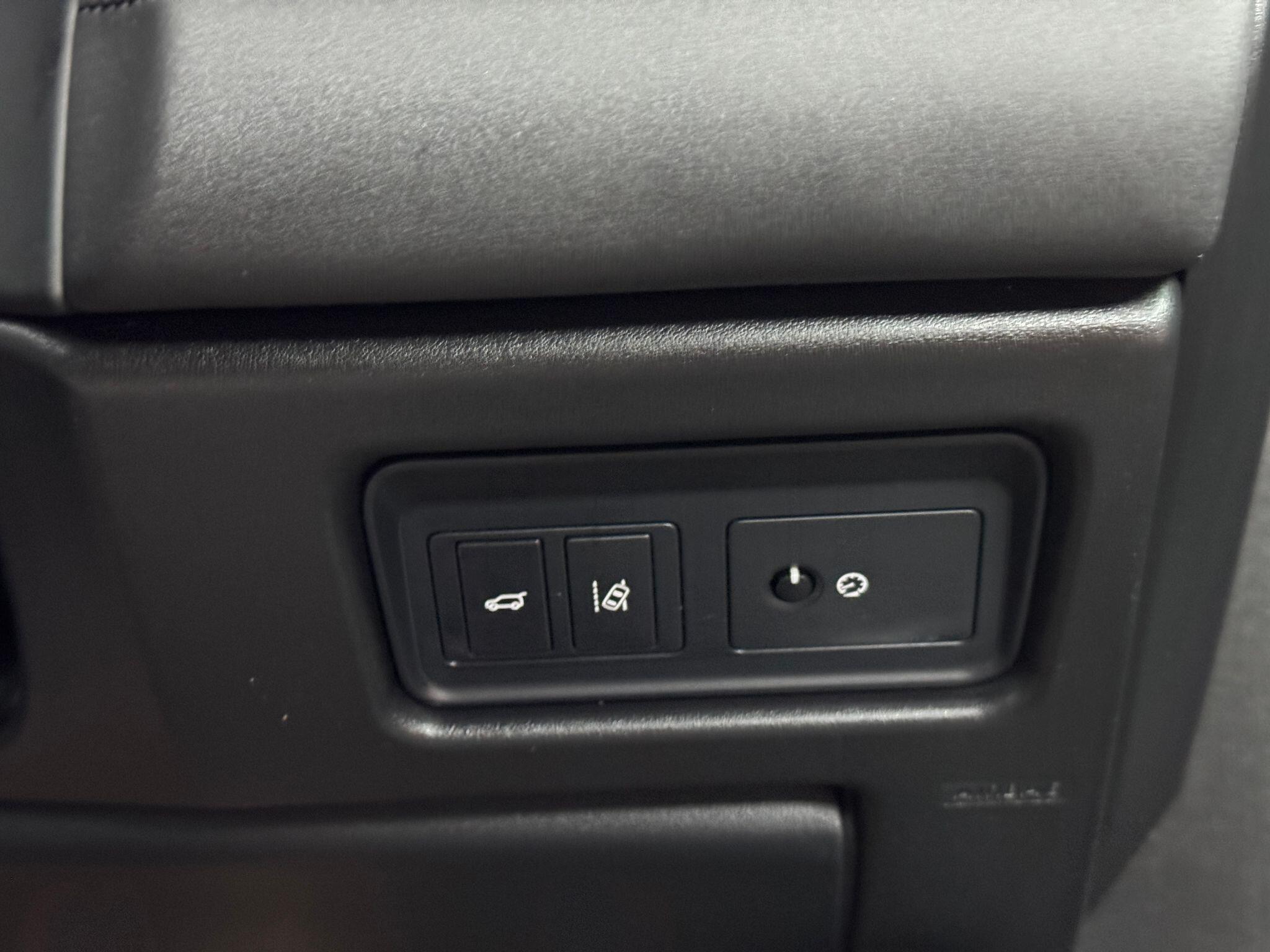 Land Rover Discovery Sport 2.2 SD4 HSE Auto 4WD Euro 5 (s/s) 5dr 5dr Automatic 2015