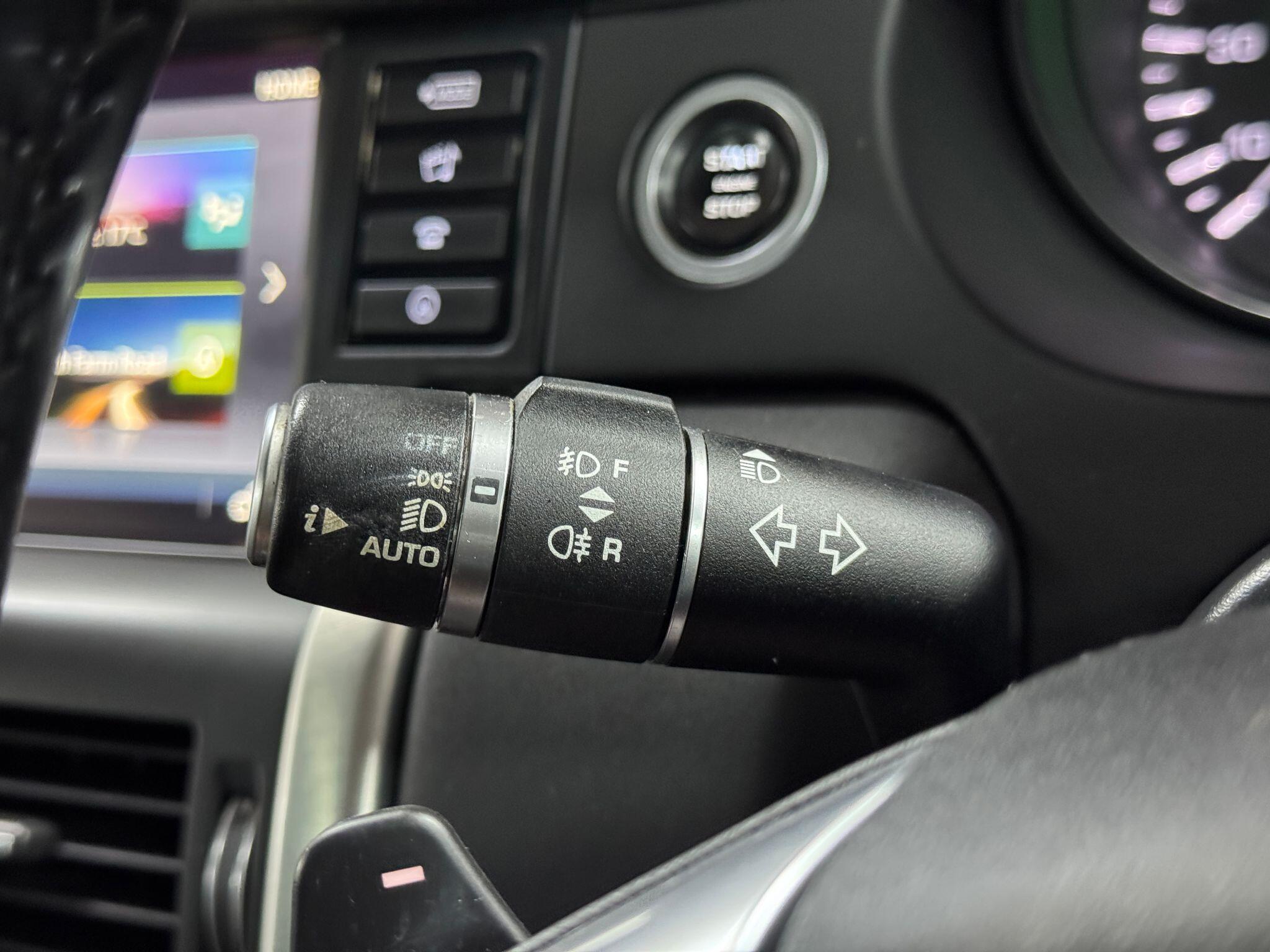 Land Rover Discovery Sport 2.2 SD4 HSE Auto 4WD Euro 5 (s/s) 5dr 5dr Automatic 2015