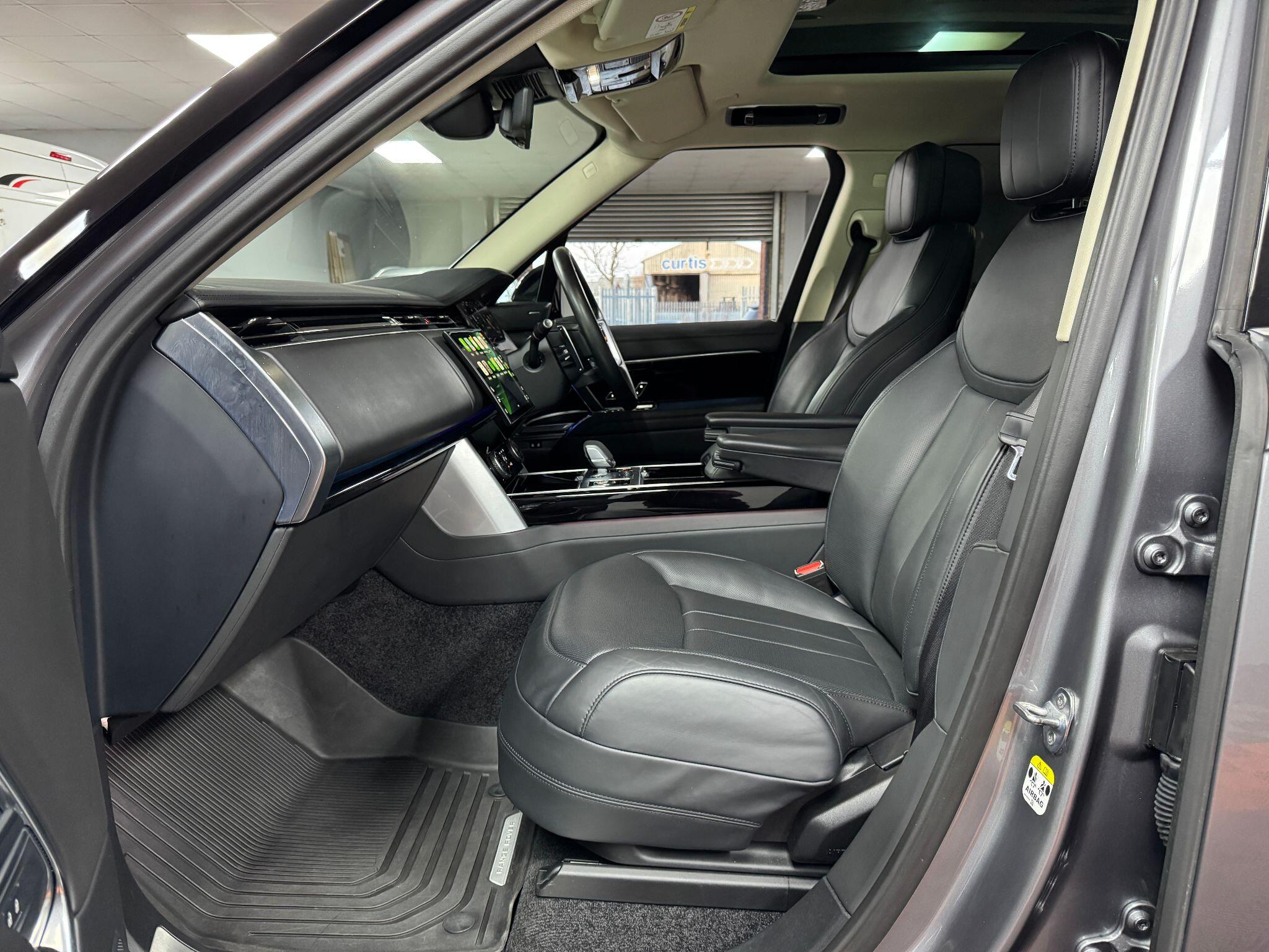 Land Rover Range Rover 3.0 D350 MHEV HSE Auto 4WD Euro 6 (s/s) 5dr 5dr Automatic 2026