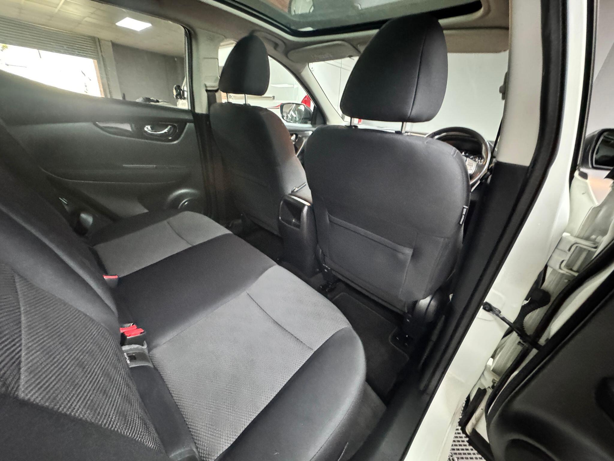 Nissan Qashqai 1.6 dCi N-Connecta 2WD Euro 6 (s/s) 5dr 5dr Manual 2016