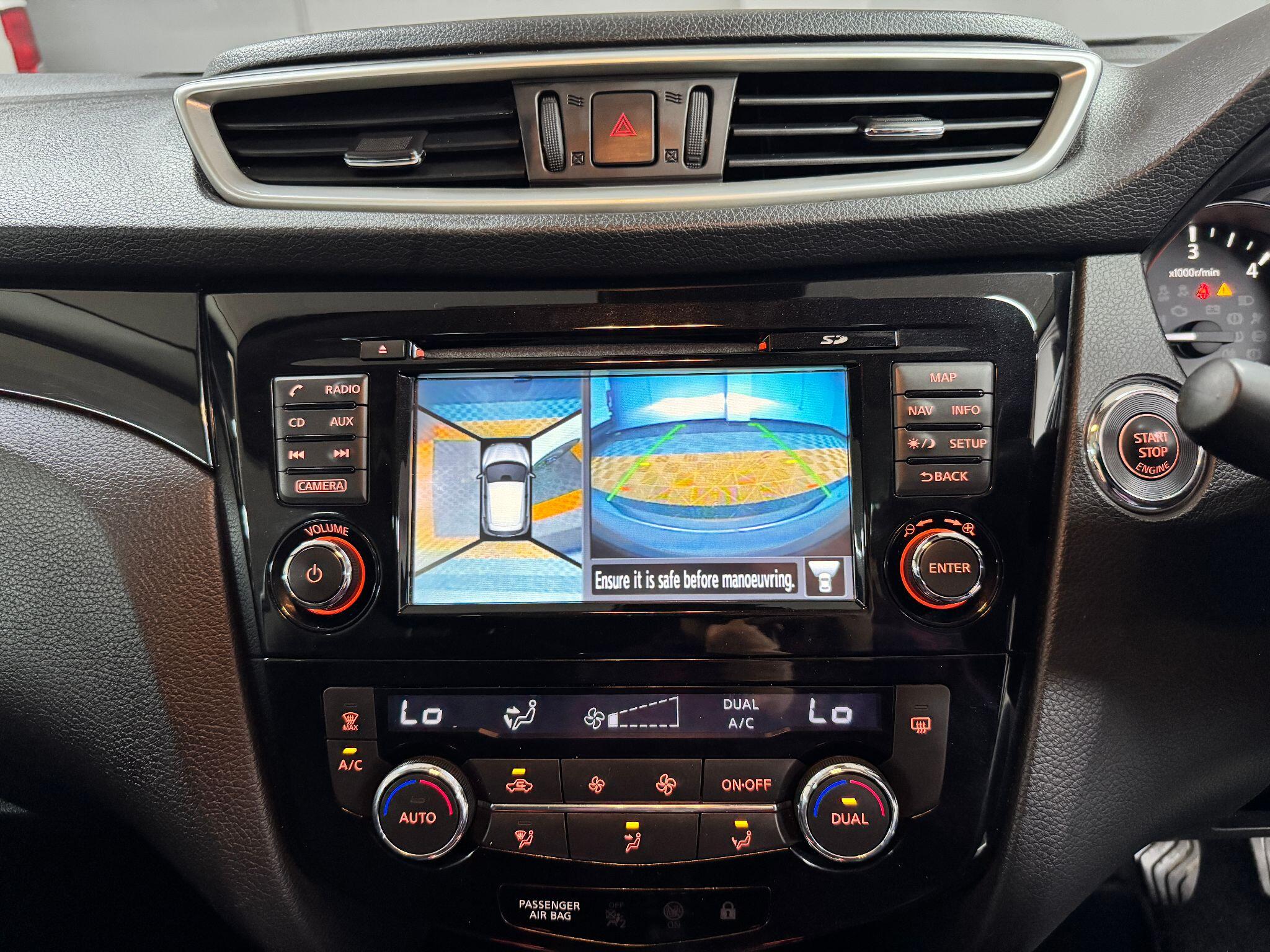 Nissan Qashqai 1.6 dCi N-Connecta 2WD Euro 6 (s/s) 5dr 5dr Manual 2016