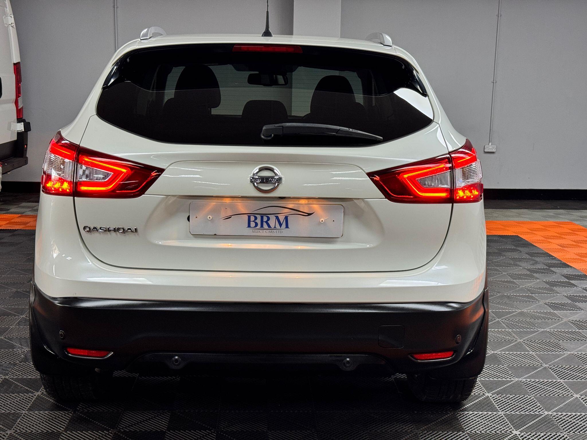 Nissan Qashqai 1.6 dCi N-Connecta 2WD Euro 6 (s/s) 5dr 5dr Manual 2016