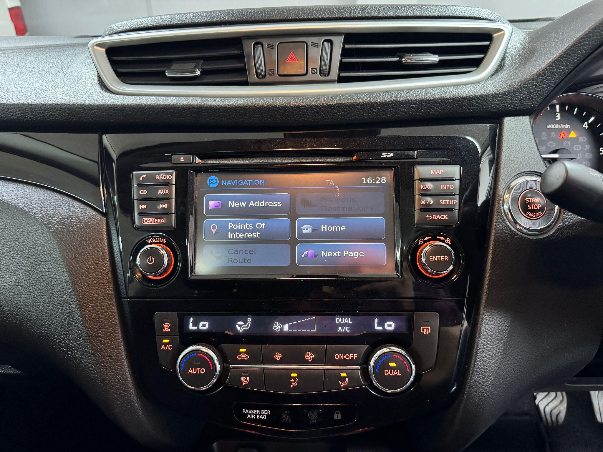 Nissan Qashqai 1.6 dCi N-Connecta 2WD Euro 6 (s/s) 5dr 5dr Manual 2016