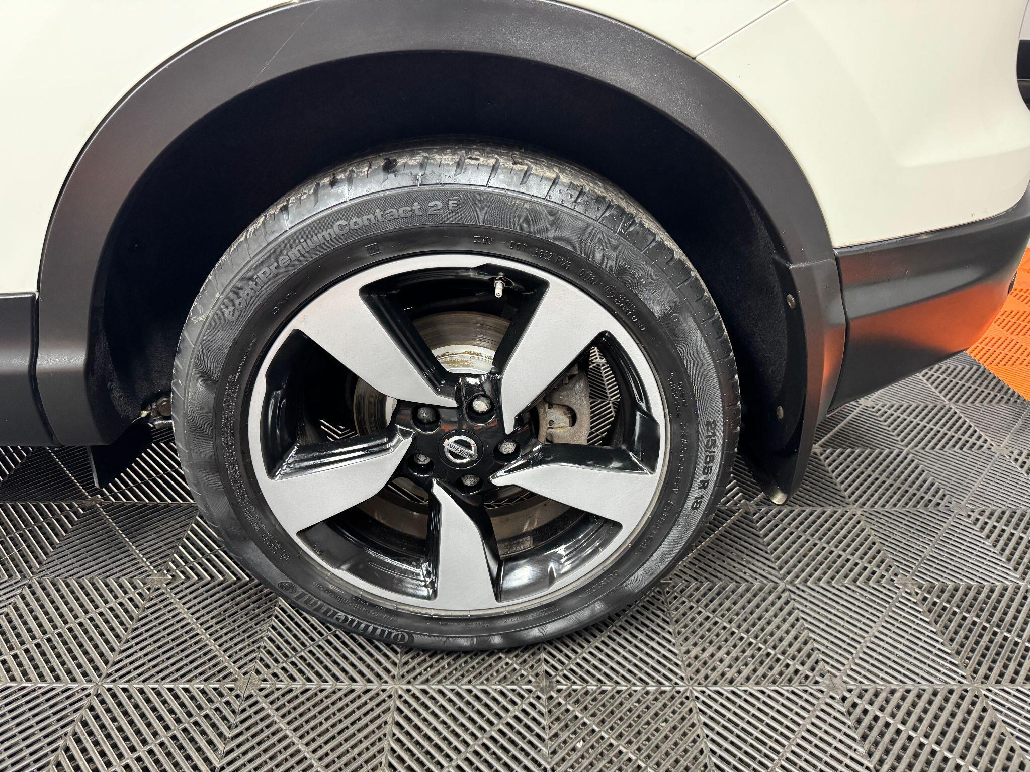 Nissan Qashqai 1.6 dCi N-Connecta 2WD Euro 6 (s/s) 5dr 5dr Manual 2016