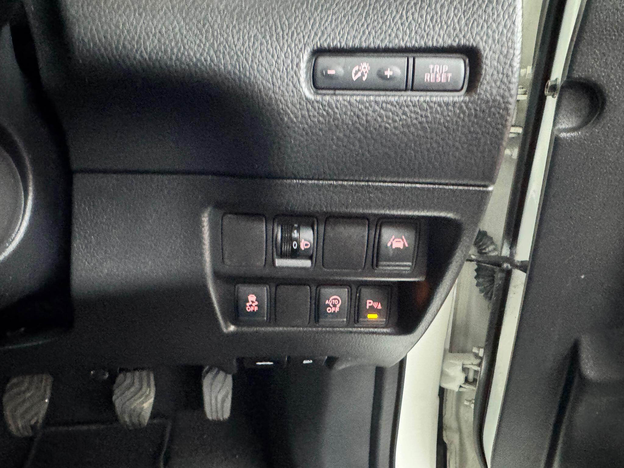 Nissan Qashqai 1.6 dCi N-Connecta 2WD Euro 6 (s/s) 5dr 5dr Manual 2016