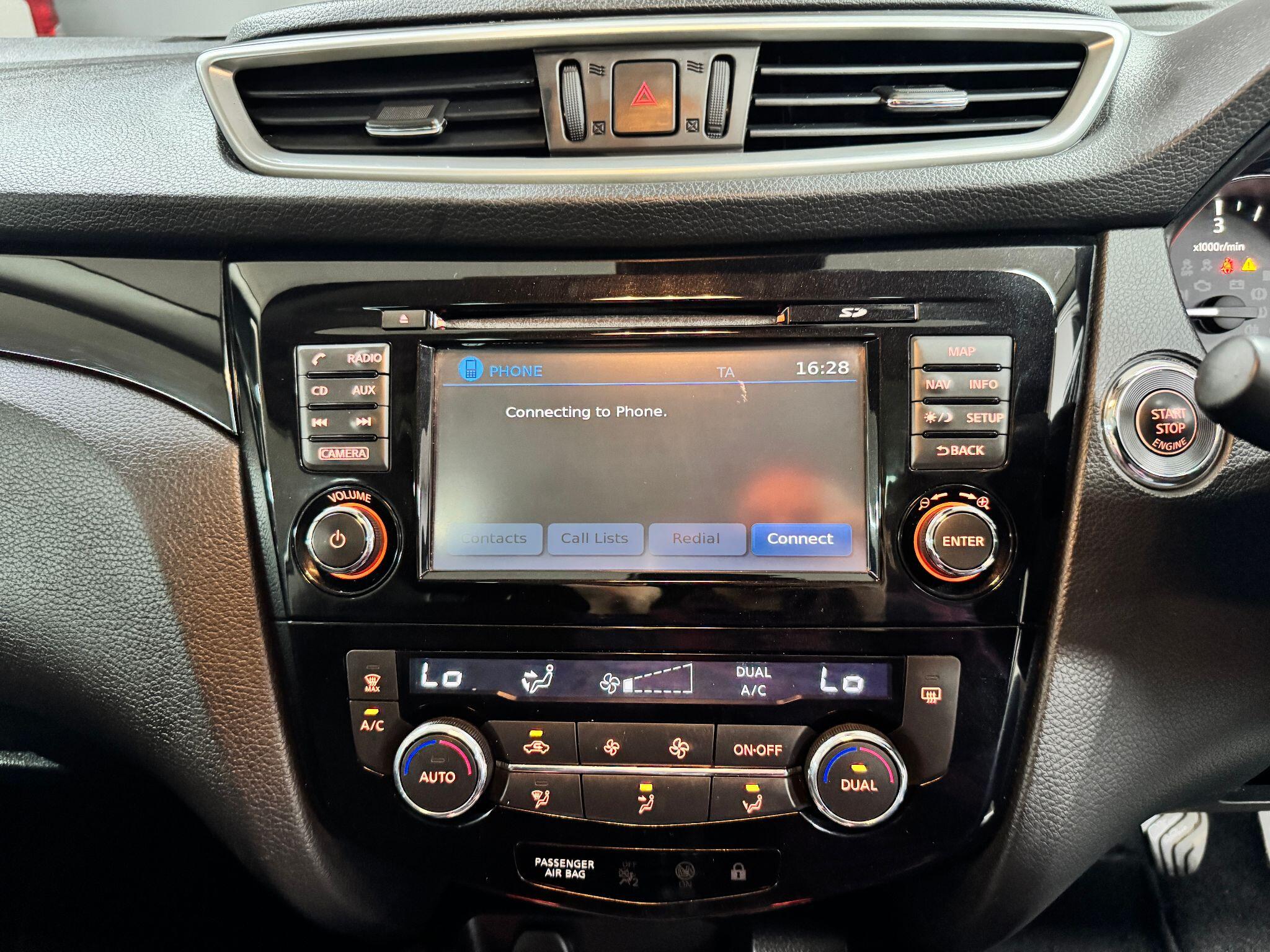 Nissan Qashqai 1.6 dCi N-Connecta 2WD Euro 6 (s/s) 5dr 5dr Manual 2016