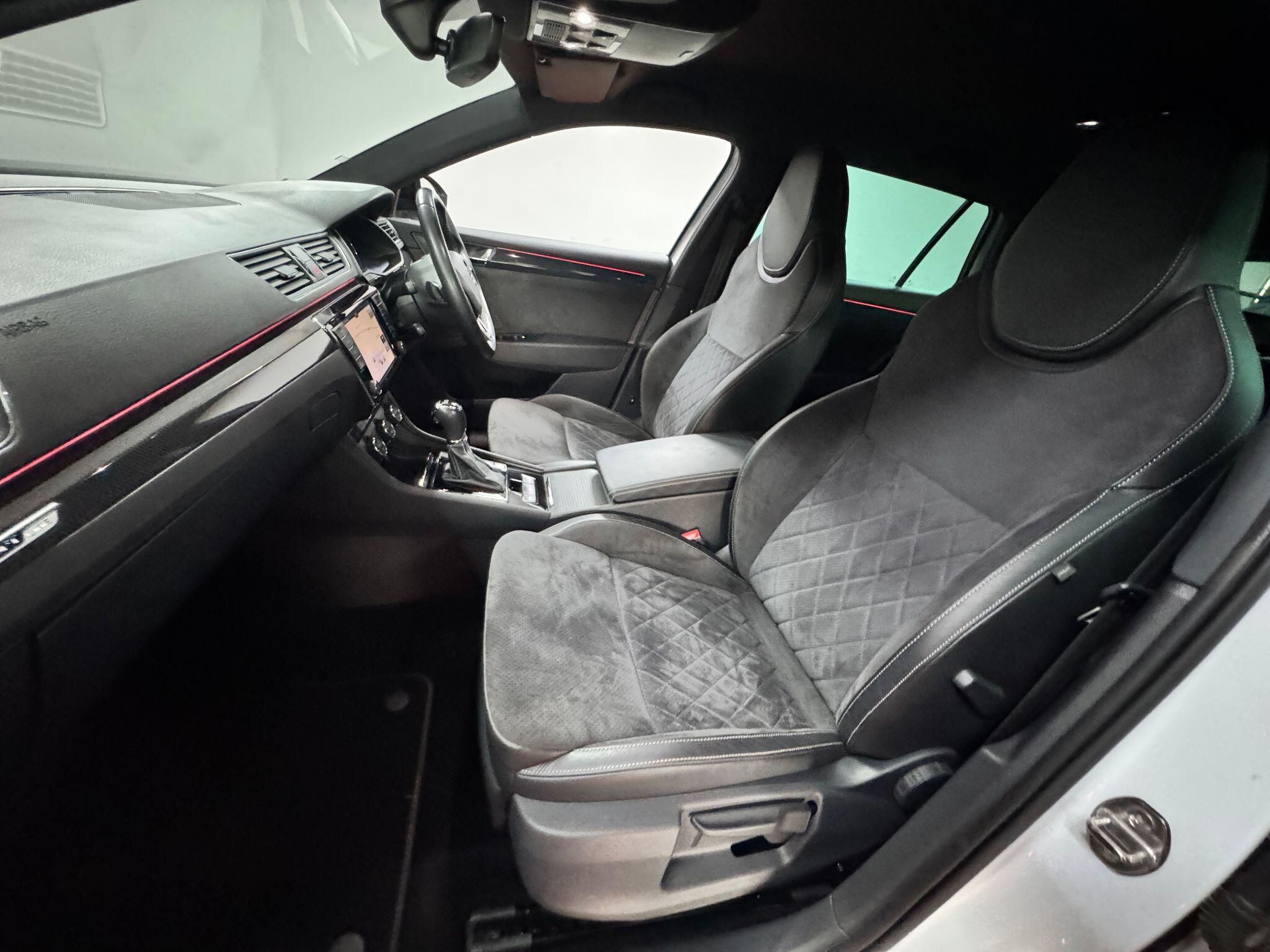 Skoda Superb 2.0 TDI SportLine DSG Auto 6Spd Euro 6 (s/s) 5dr 5dr Automatic 2016