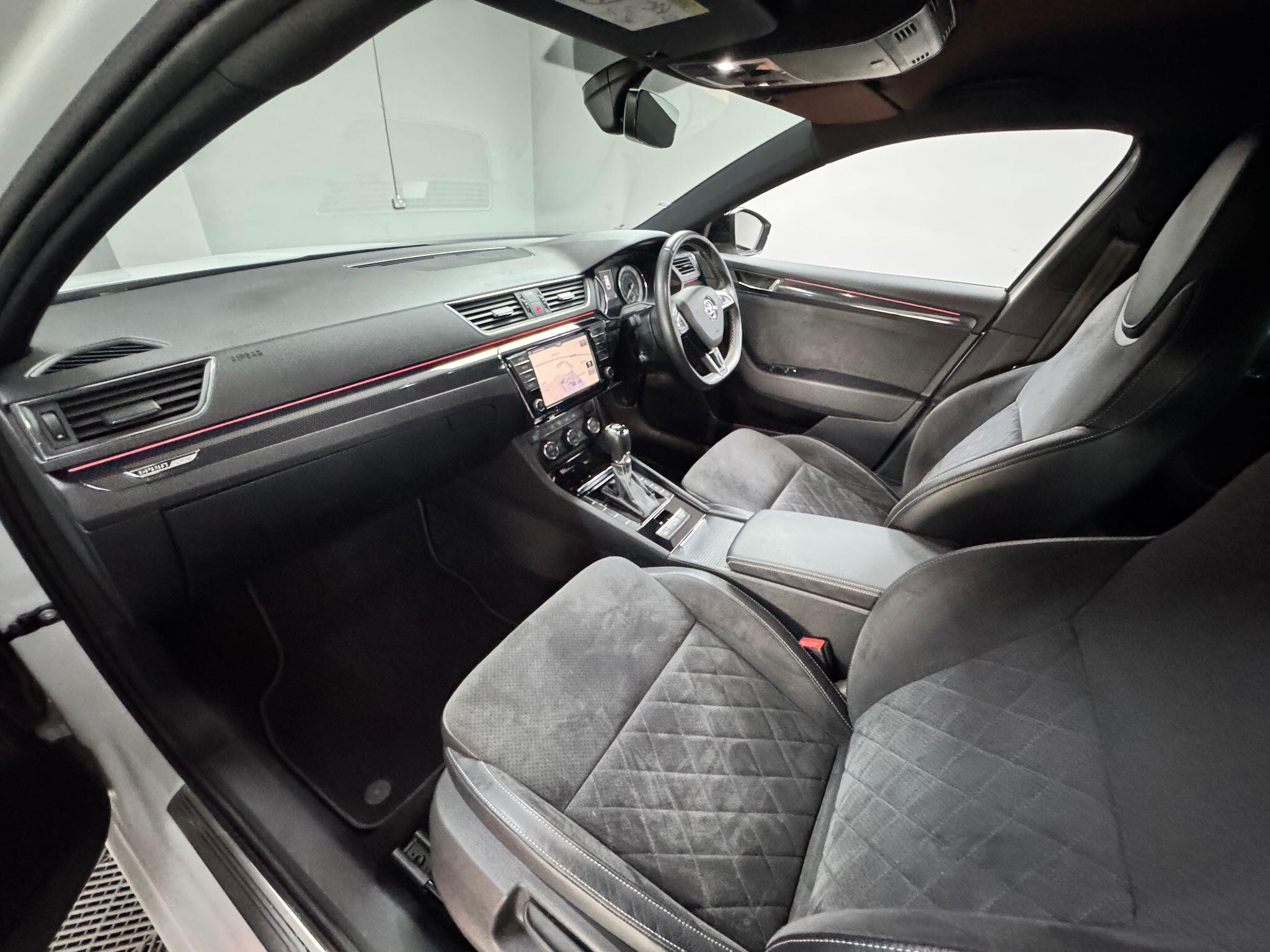 Skoda Superb 2.0 TDI SportLine DSG Auto 6Spd Euro 6 (s/s) 5dr 5dr Automatic 2016