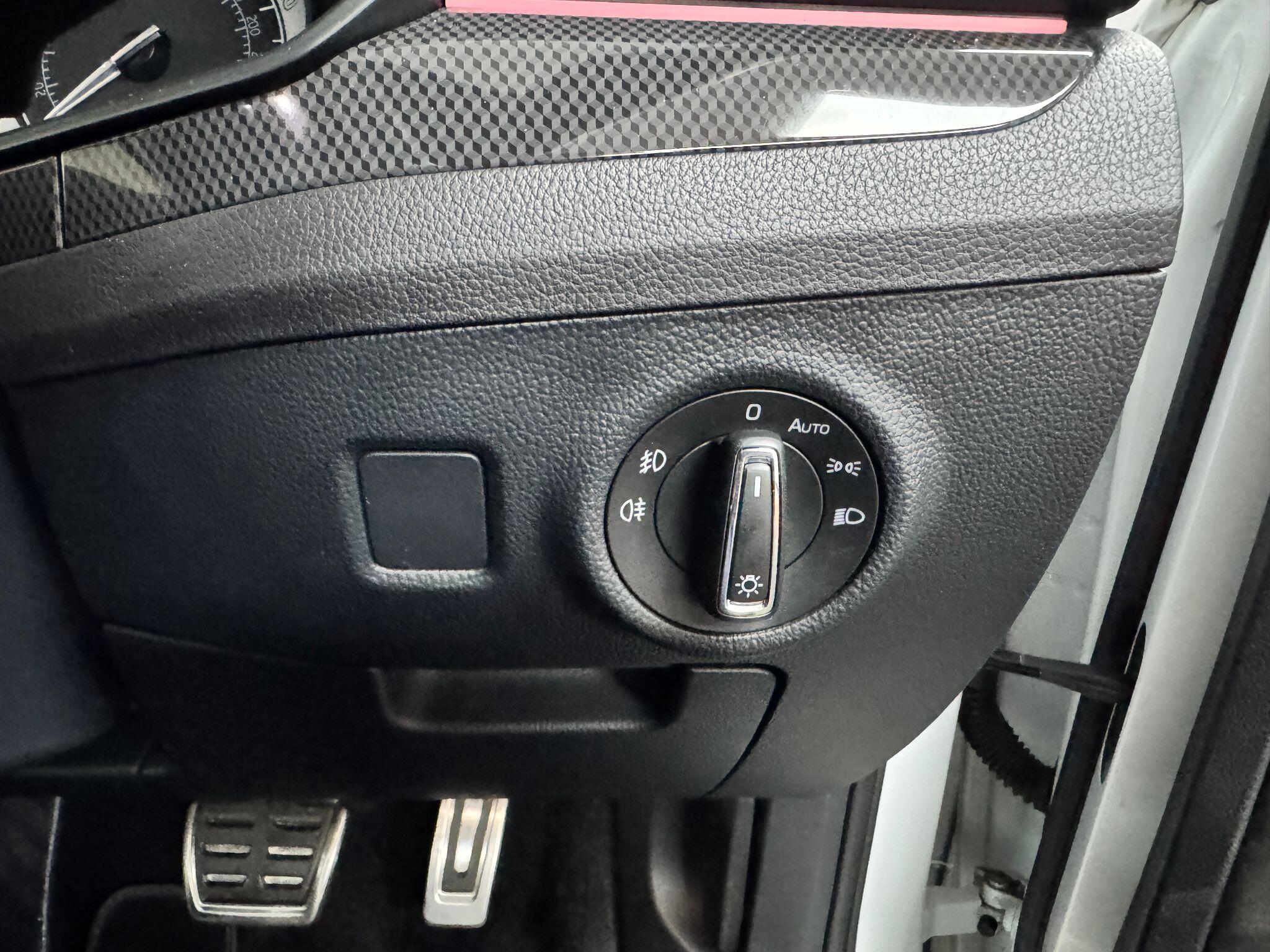 Skoda Superb 2.0 TDI SportLine DSG Auto 6Spd Euro 6 (s/s) 5dr 5dr Automatic 2016