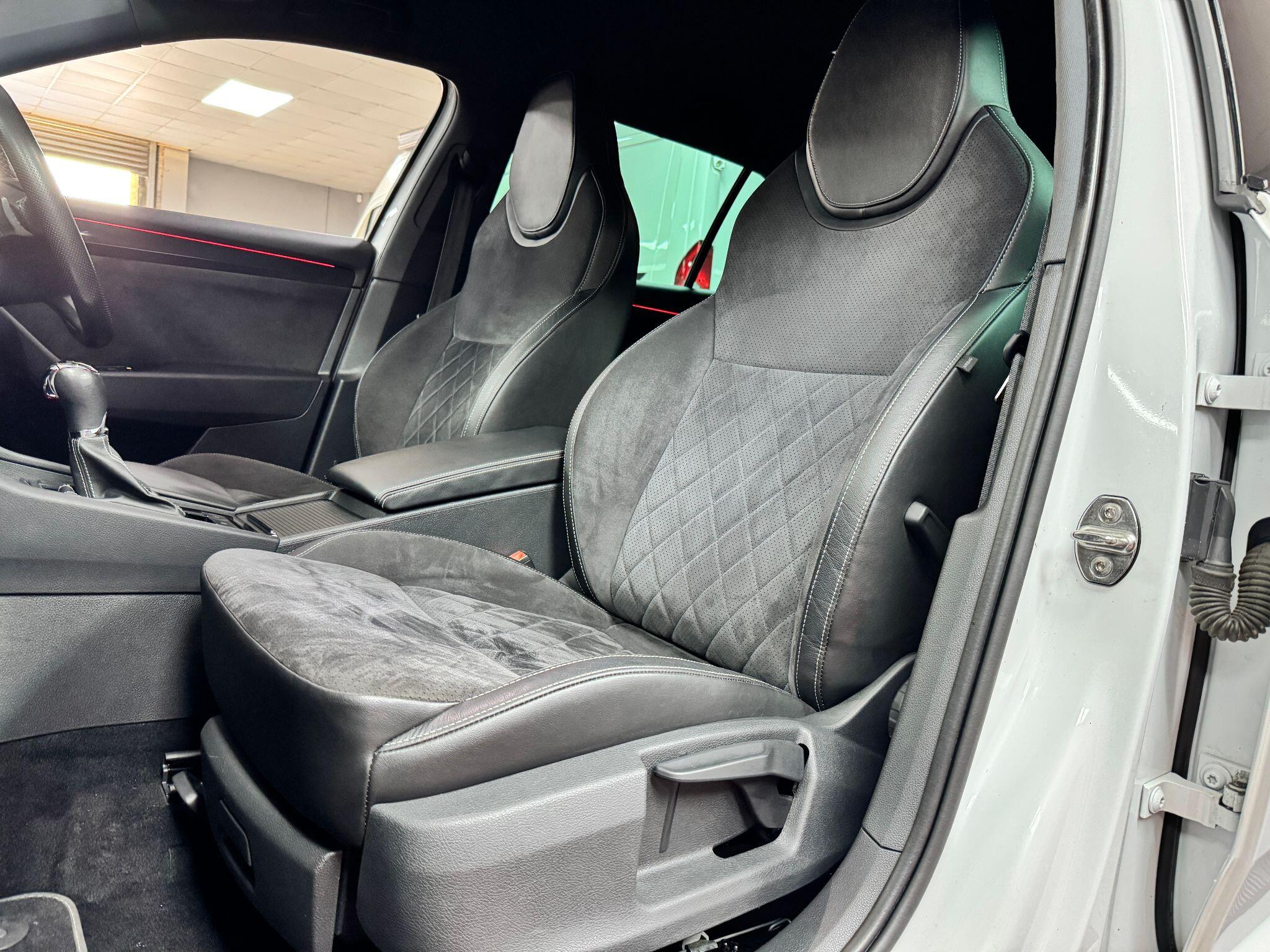 Skoda Superb 2.0 TDI SportLine DSG Auto 6Spd Euro 6 (s/s) 5dr 5dr Automatic 2016