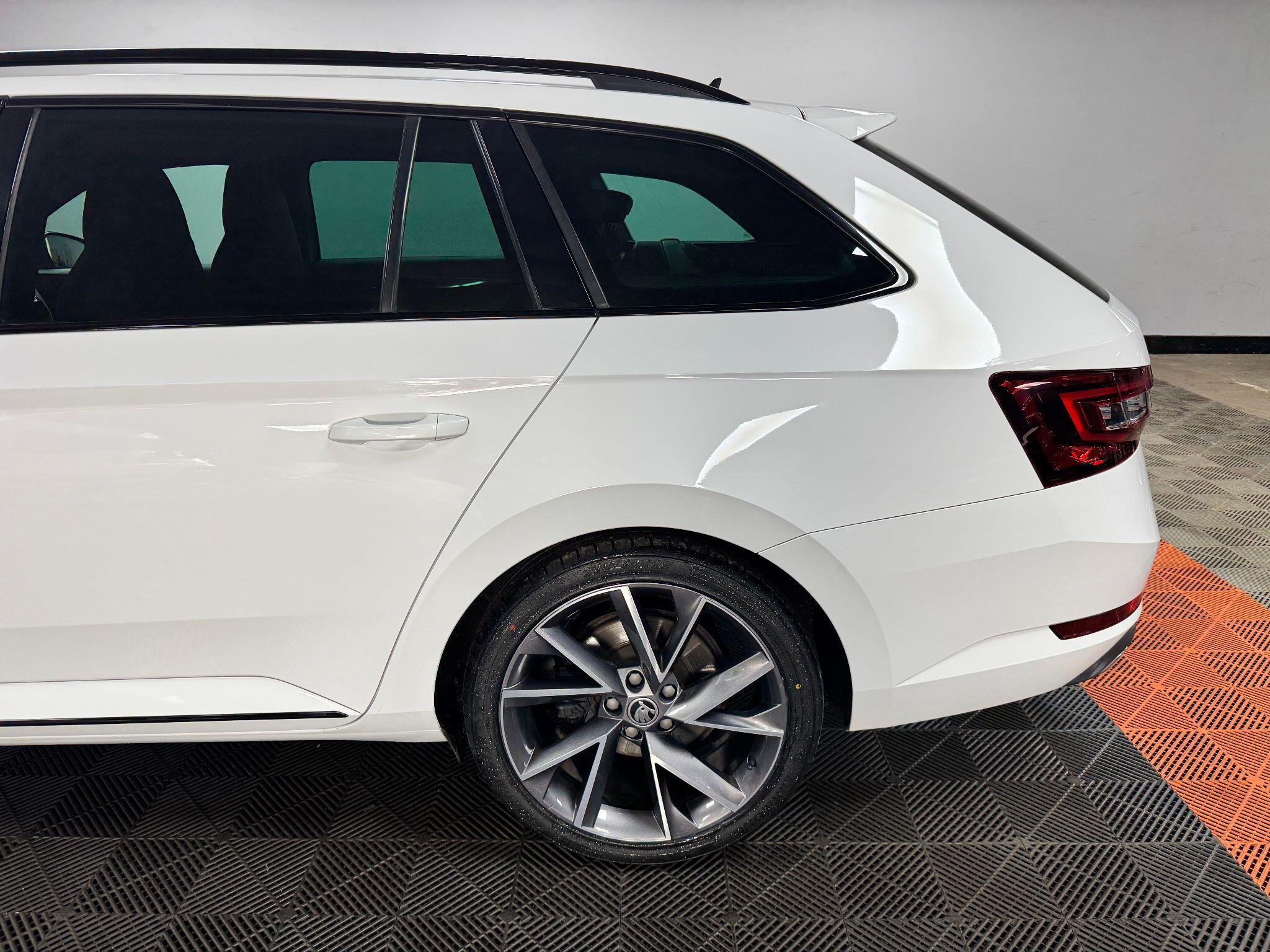 Skoda Superb 2.0 TDI SportLine DSG Auto 6Spd Euro 6 (s/s) 5dr 5dr Automatic 2016