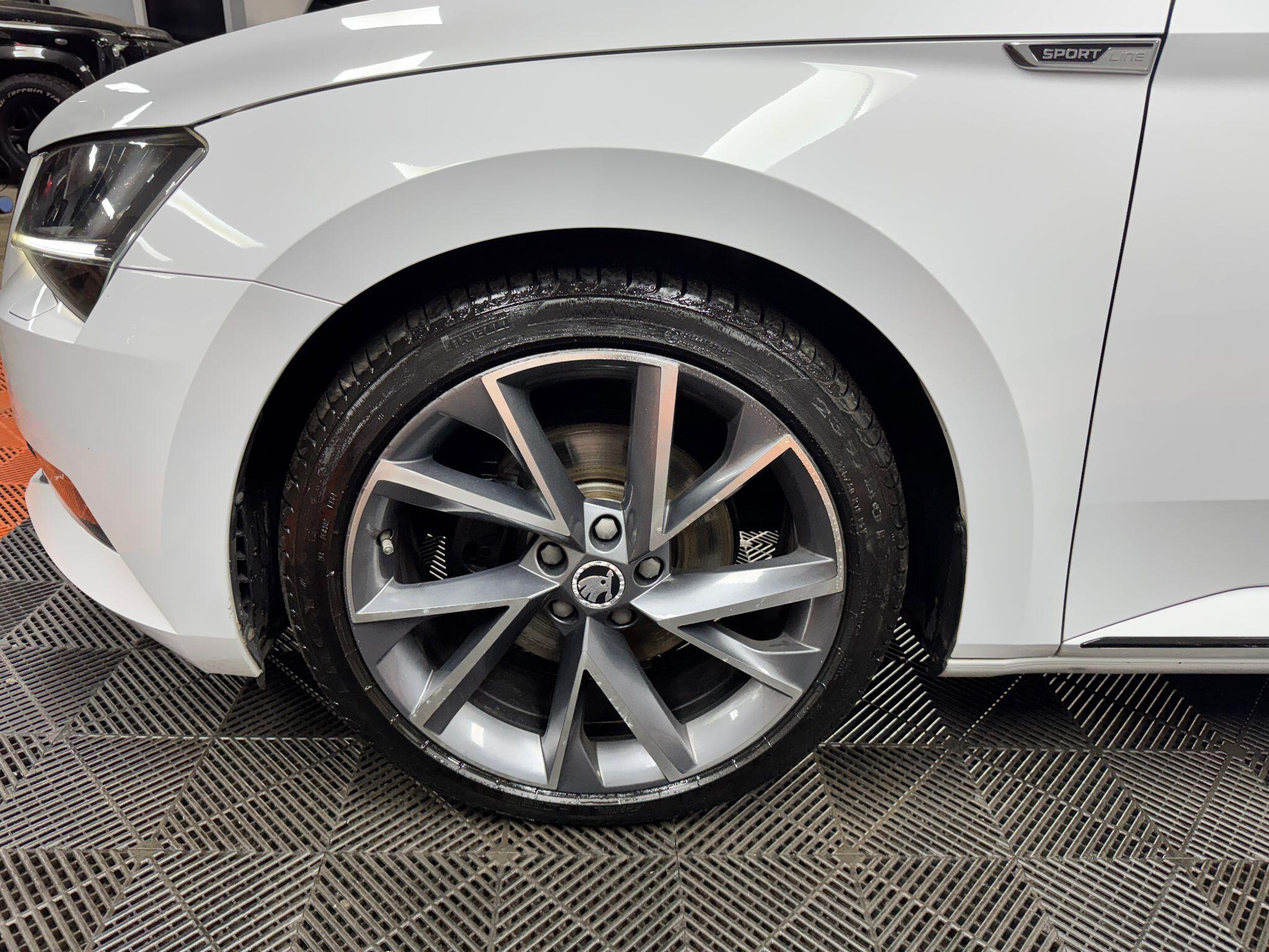 Skoda Superb 2.0 TDI SportLine DSG Auto 6Spd Euro 6 (s/s) 5dr 5dr Automatic 2016