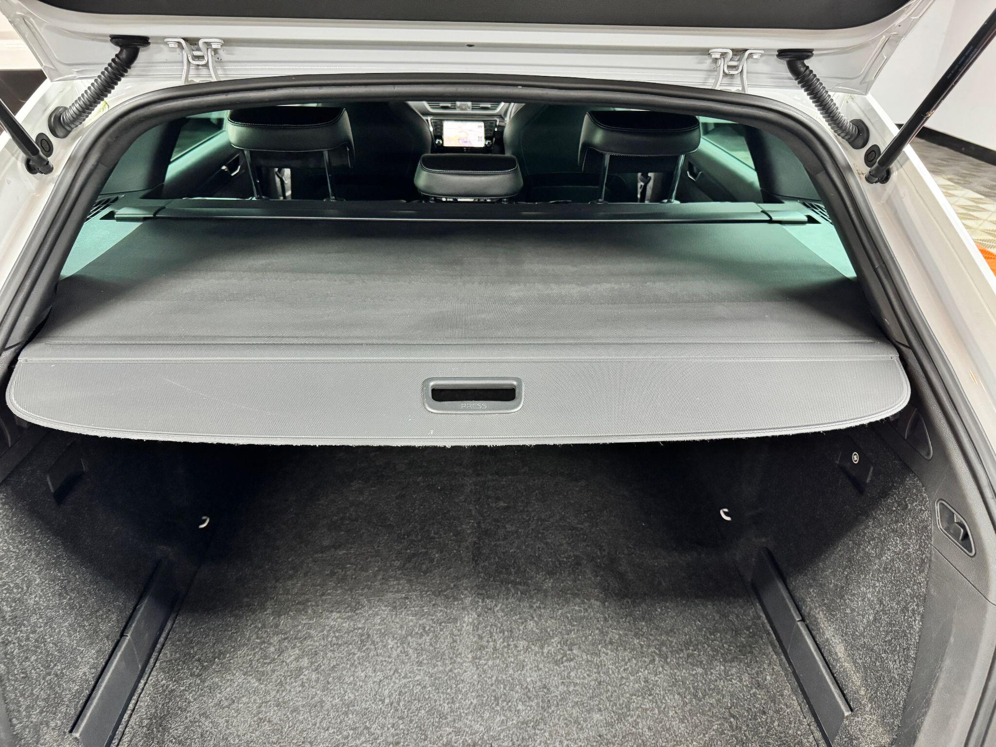 Skoda Superb 2.0 TDI SportLine DSG Auto 6Spd Euro 6 (s/s) 5dr 5dr Automatic 2016