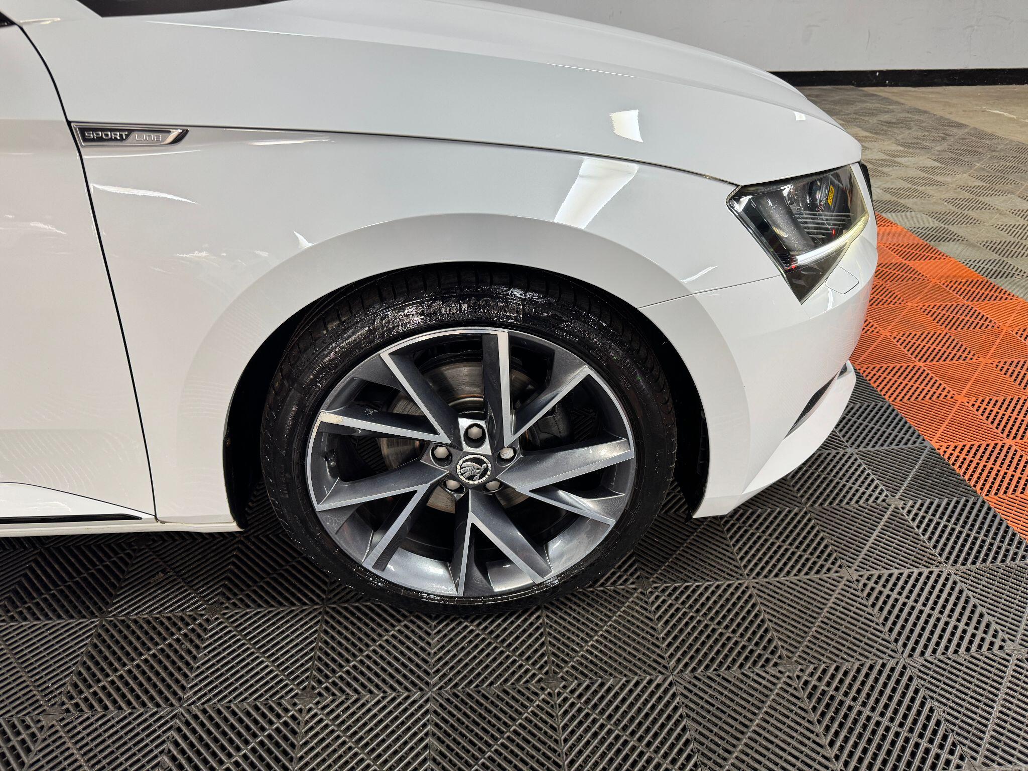 Skoda Superb 2.0 TDI SportLine DSG Auto 6Spd Euro 6 (s/s) 5dr 5dr Automatic 2016