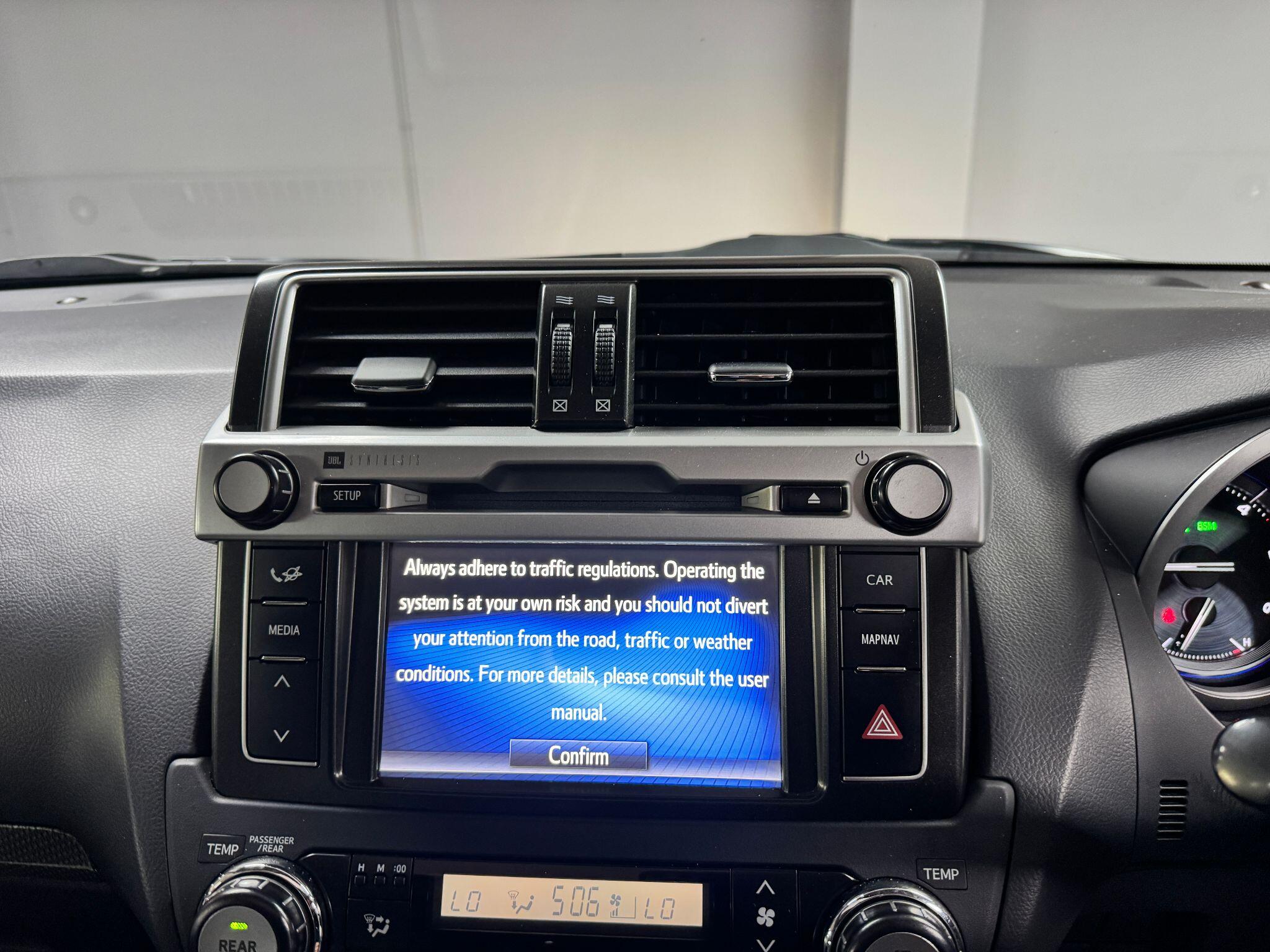 Toyota Land Cruiser 3.0 D-4D Invincible Auto 4WD Euro 5 5dr (7 Seats) 5dr Automatic 2014