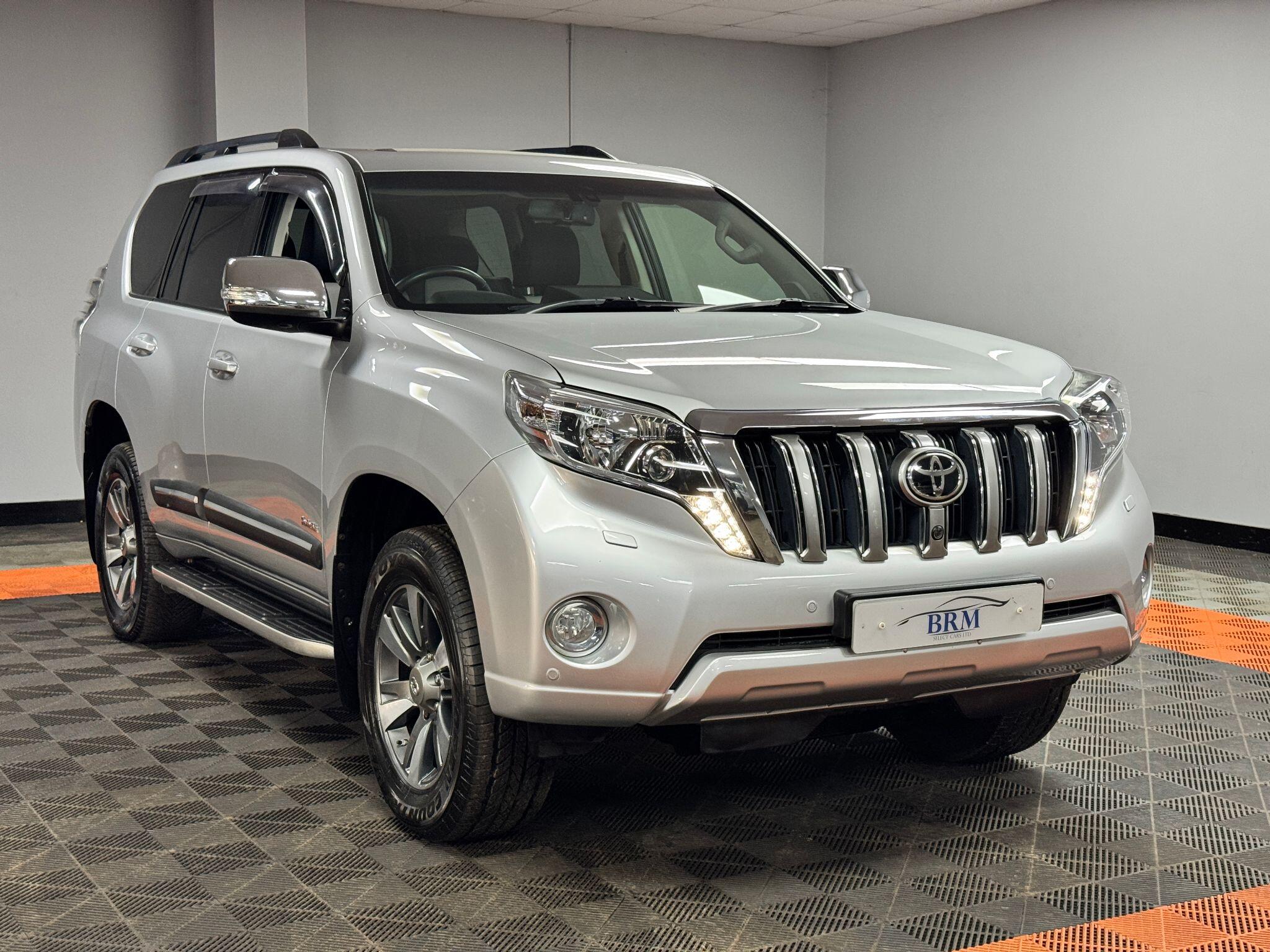 Toyota Land Cruiser 3.0 D-4D Invincible Auto 4WD Euro 5 5dr (7 Seats) 5dr Automatic 2014