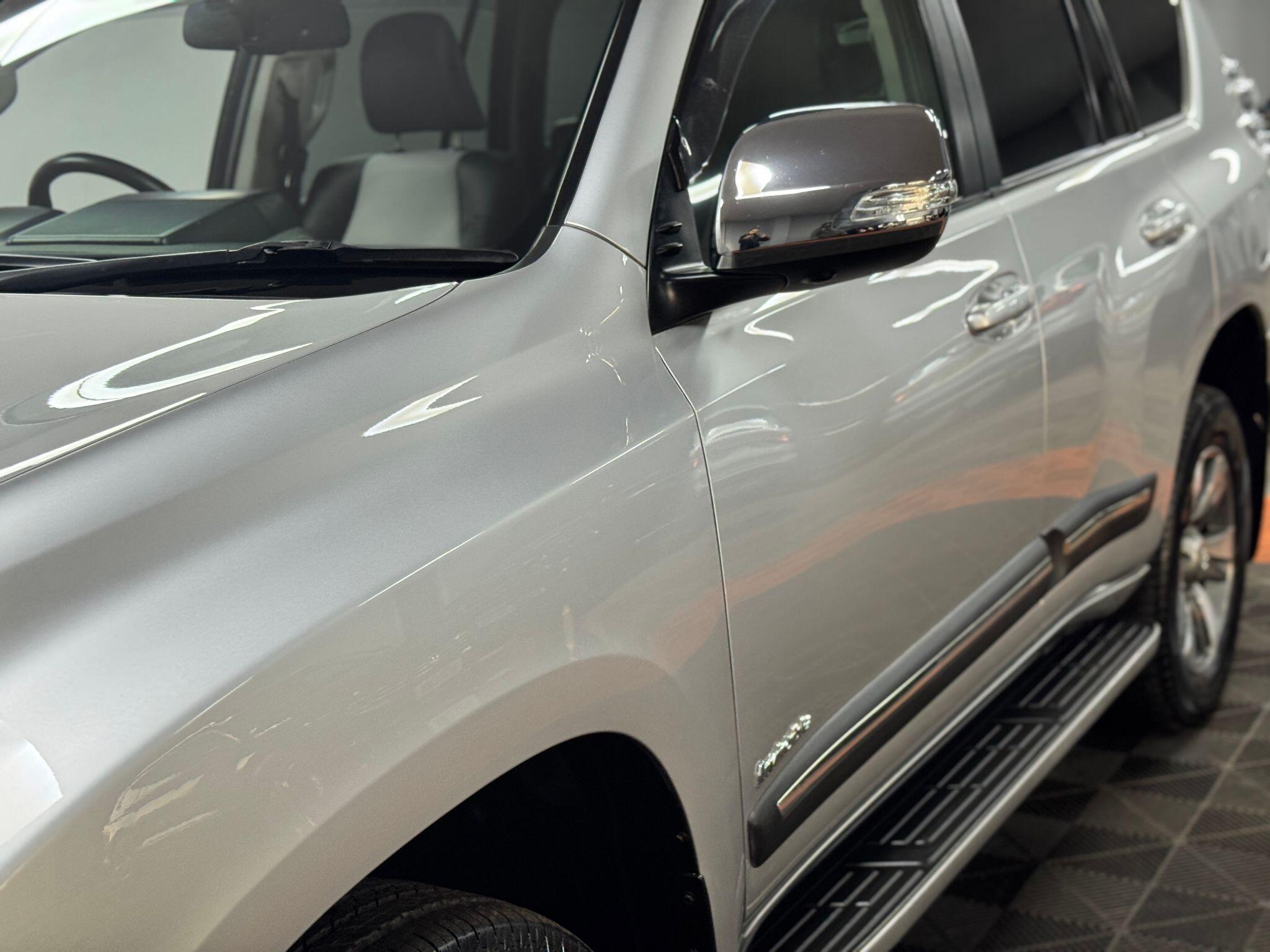 Toyota Land Cruiser 3.0 D-4D Invincible Auto 4WD Euro 5 5dr (7 Seats) 5dr Automatic 2014