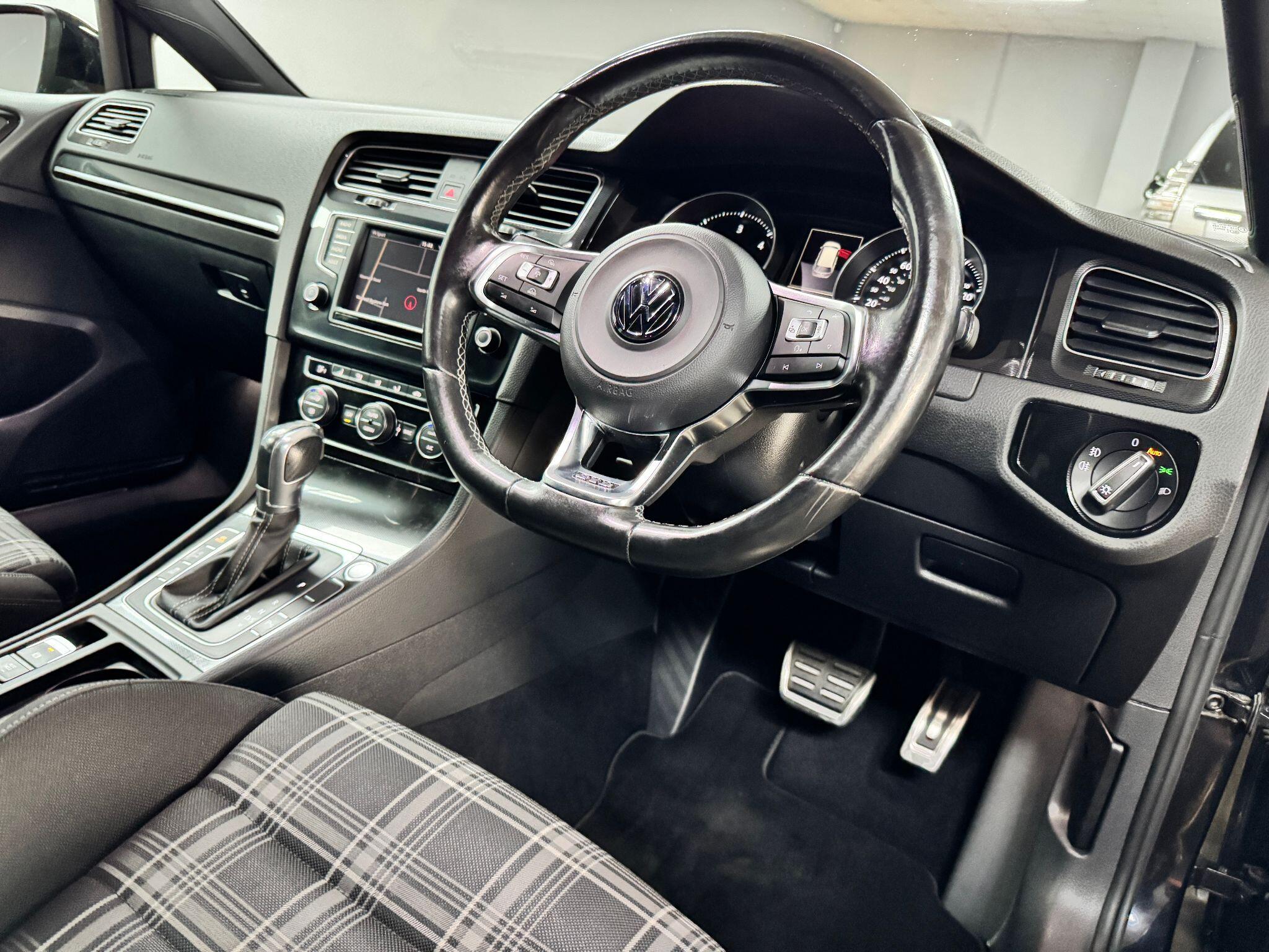 Volkswagen Golf 2.0 TDI BlueMotion Tech GT Edition Euro 6 (s/s) 5dr 5dr Manual 2017