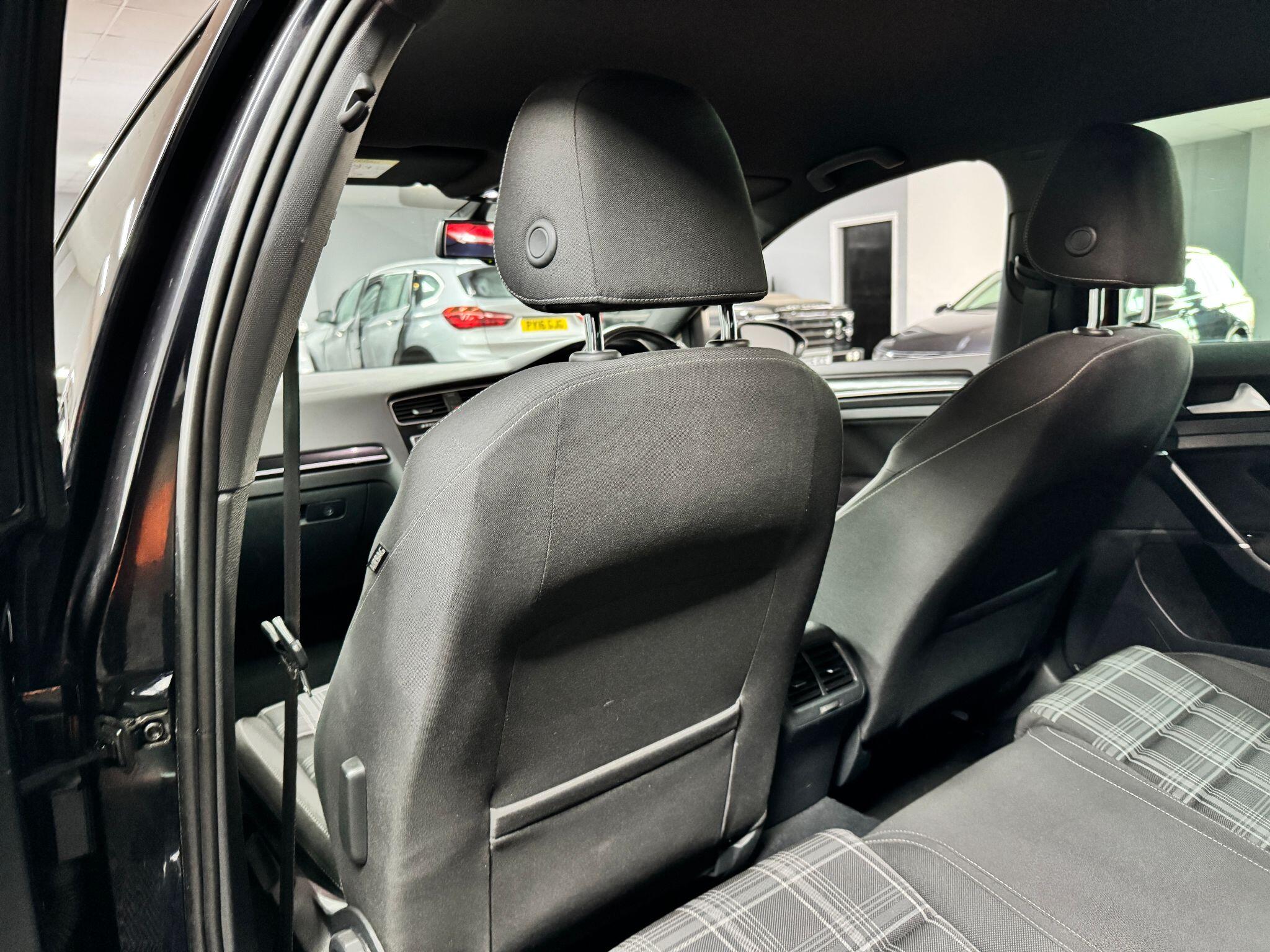 Volkswagen Golf 2.0 TDI BlueMotion Tech GT Edition Euro 6 (s/s) 5dr 5dr Manual 2017