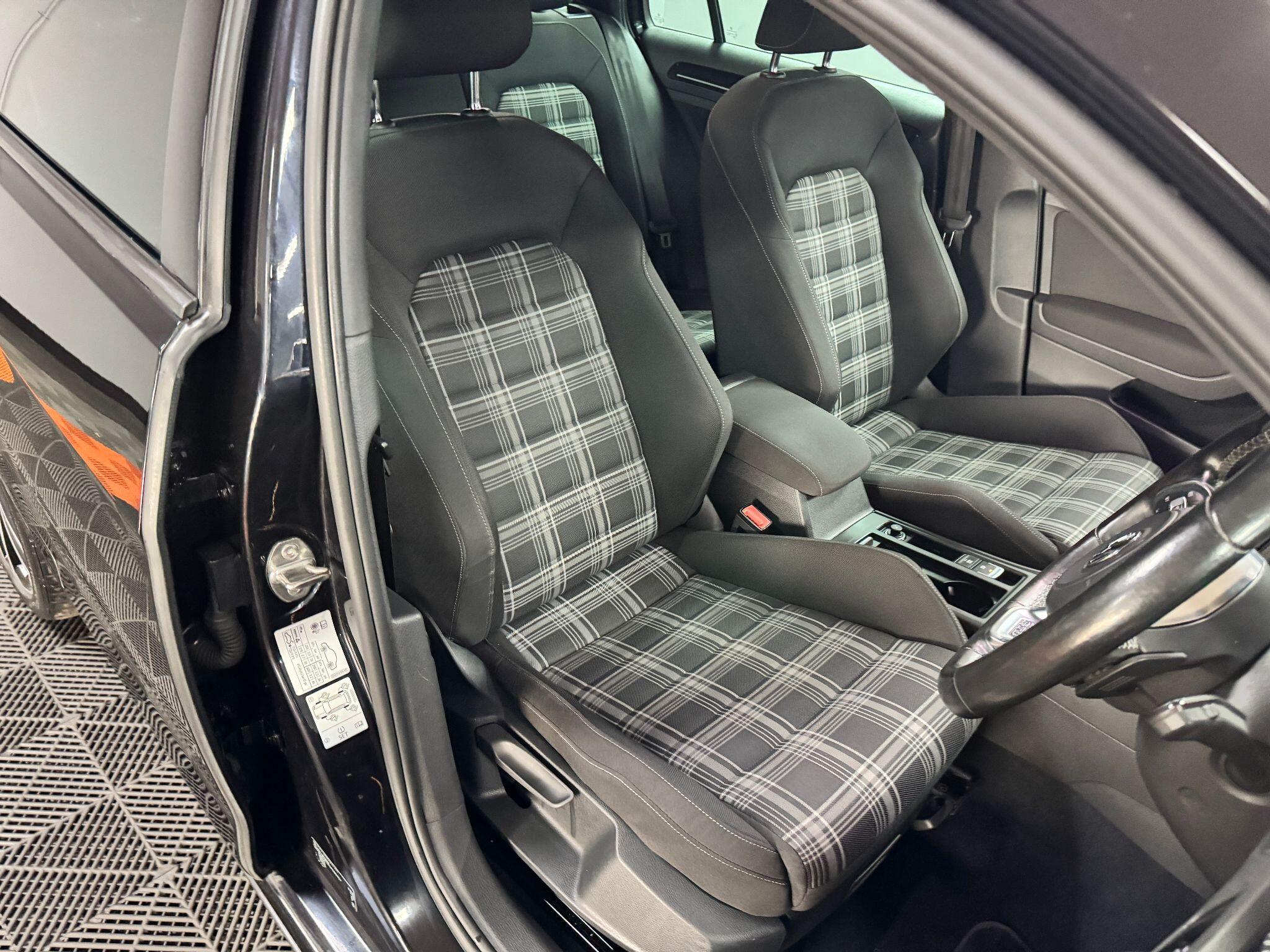 Volkswagen Golf 2.0 TDI BlueMotion Tech GT Edition Euro 6 (s/s) 5dr 5dr Manual 2017