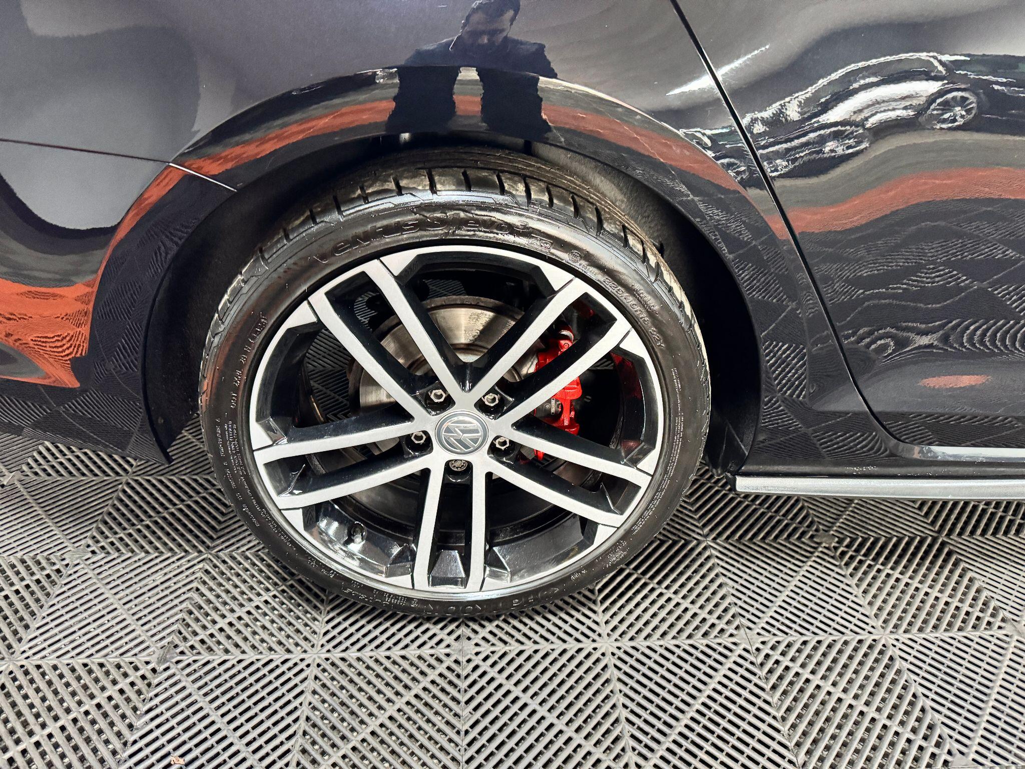 Volkswagen Golf 2.0 TDI BlueMotion Tech GT Edition Euro 6 (s/s) 5dr 5dr Manual 2017