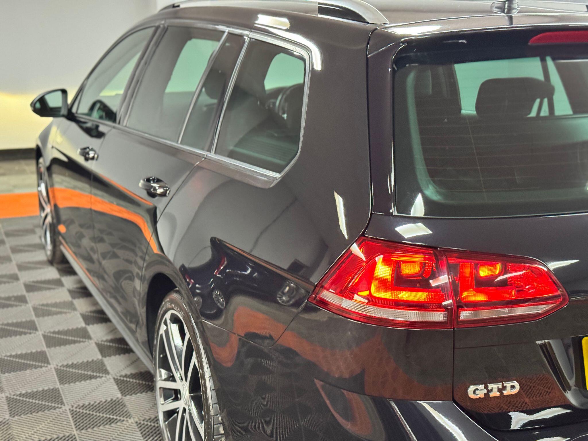 Volkswagen Golf 2.0 TDI BlueMotion Tech GT Edition Euro 6 (s/s) 5dr 5dr Manual 2017