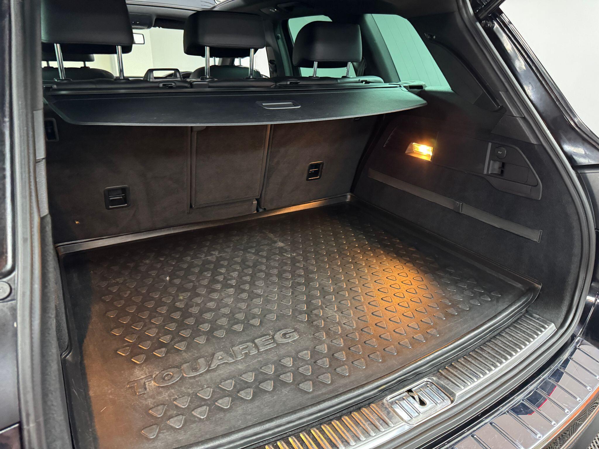 Volkswagen Touareg 3.0 TDI V6 BlueMotion Tech R-Line Tiptronic 4WD Euro 6 (s/s) 5dr 5dr Automatic 2015