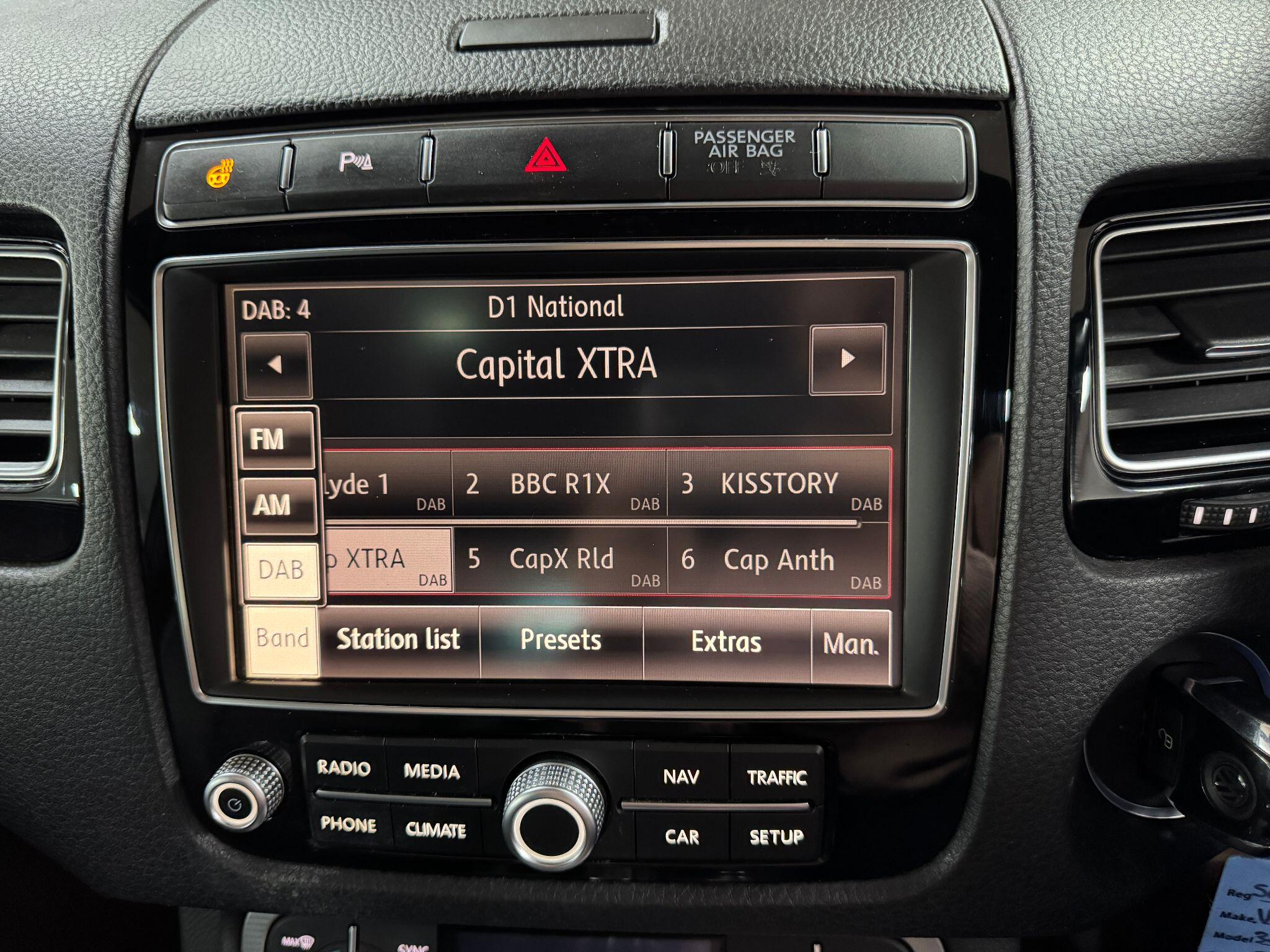 Volkswagen Touareg 3.0 TDI V6 BlueMotion Tech R-Line Tiptronic 4WD Euro 6 (s/s) 5dr 5dr Automatic 2015