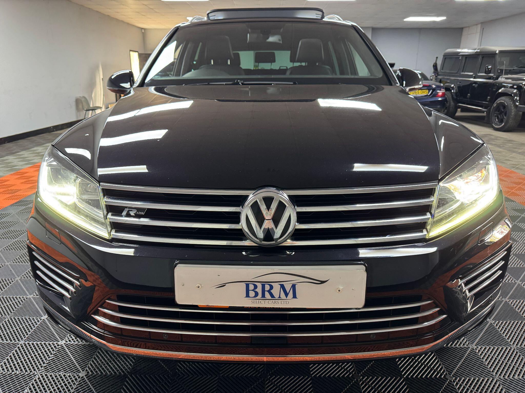 Volkswagen Touareg 3.0 TDI V6 BlueMotion Tech R-Line Tiptronic 4WD Euro 6 (s/s) 5dr 5dr Automatic 2015