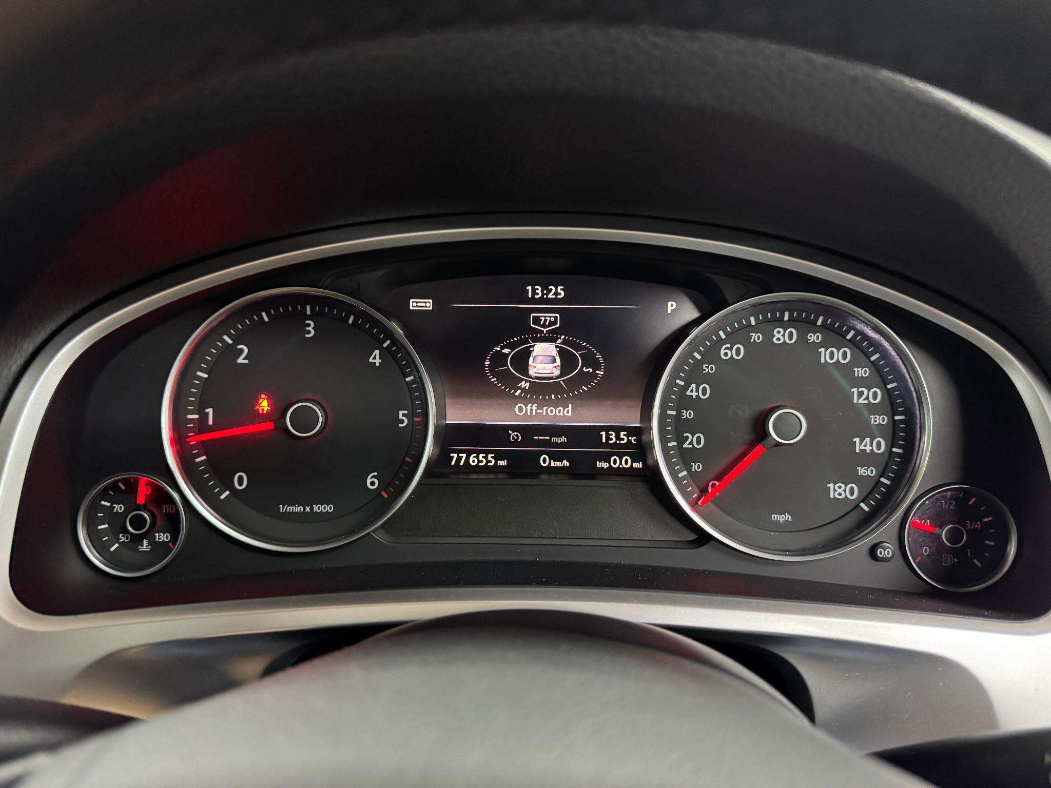 Volkswagen Touareg 3.0 TDI V6 BlueMotion Tech R-Line Tiptronic 4WD Euro 6 (s/s) 5dr 5dr Automatic 2015