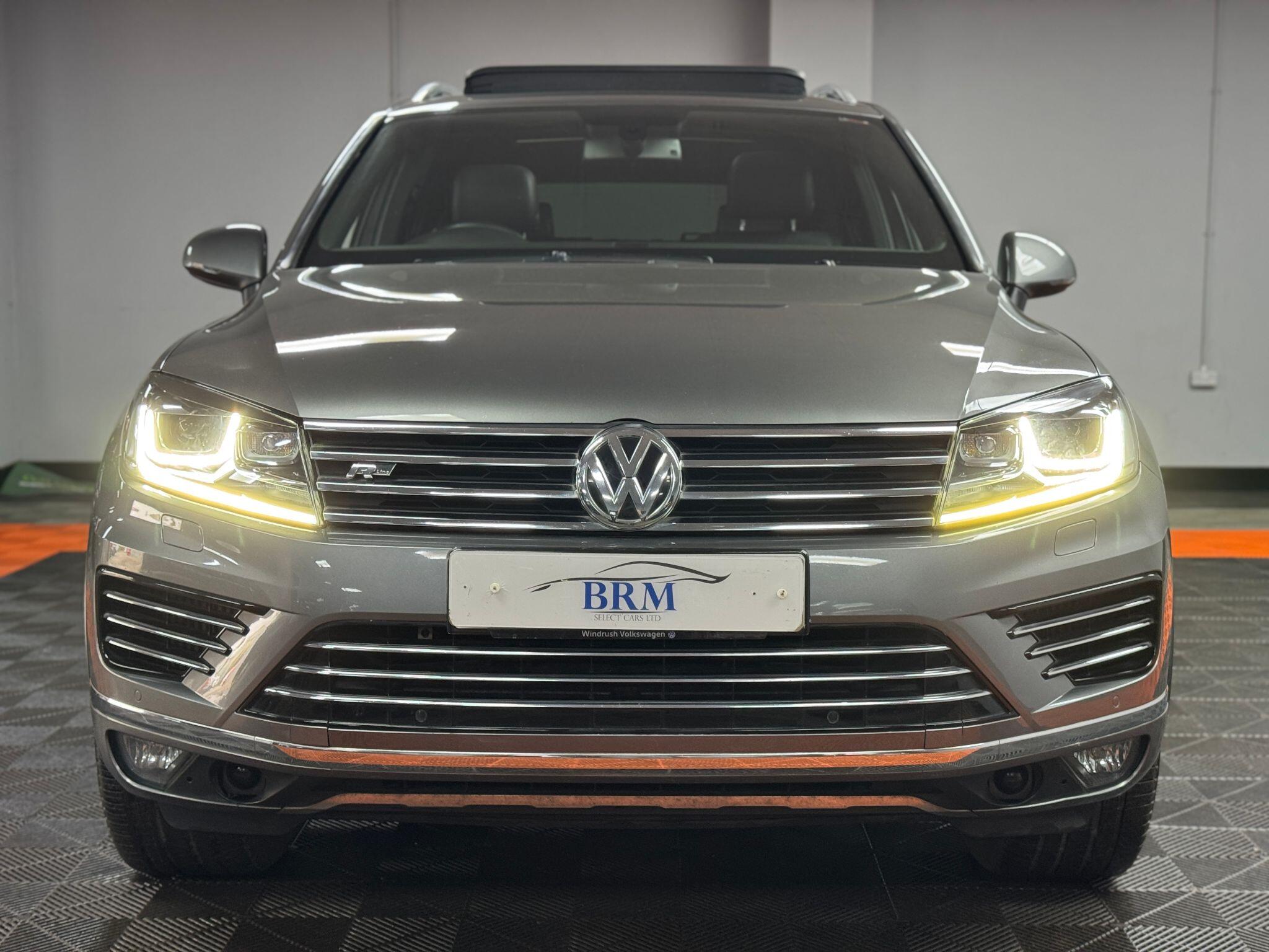 Volkswagen Touareg 3.0 TDI V6 BlueMotion Tech R-Line Tiptronic 4WD Euro 6 (s/s) 5dr 5dr Automatic 2015