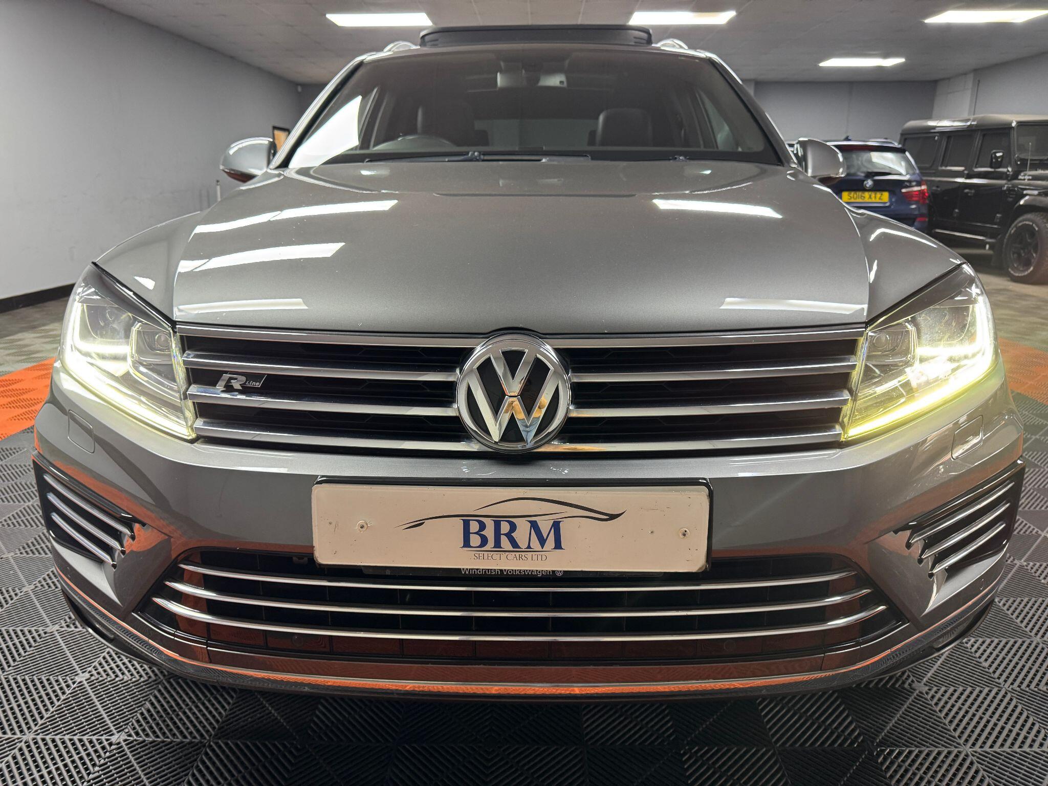Volkswagen Touareg 3.0 TDI V6 BlueMotion Tech R-Line Tiptronic 4WD Euro 6 (s/s) 5dr 5dr Automatic 2015