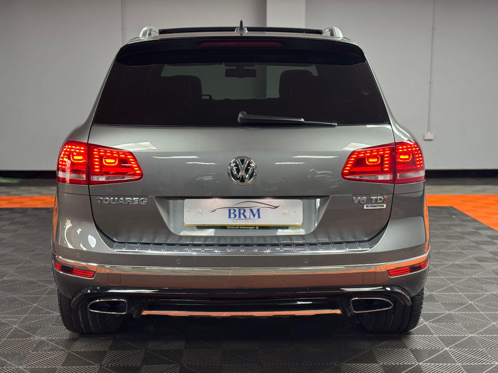 Volkswagen Touareg 3.0 TDI V6 BlueMotion Tech R-Line Tiptronic 4WD Euro 6 (s/s) 5dr 5dr Automatic 2015