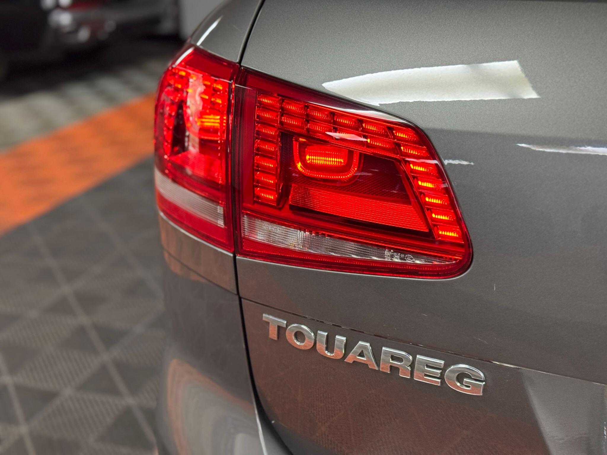 Volkswagen Touareg 3.0 TDI V6 BlueMotion Tech R-Line Tiptronic 4WD Euro 6 (s/s) 5dr 5dr Automatic 2015