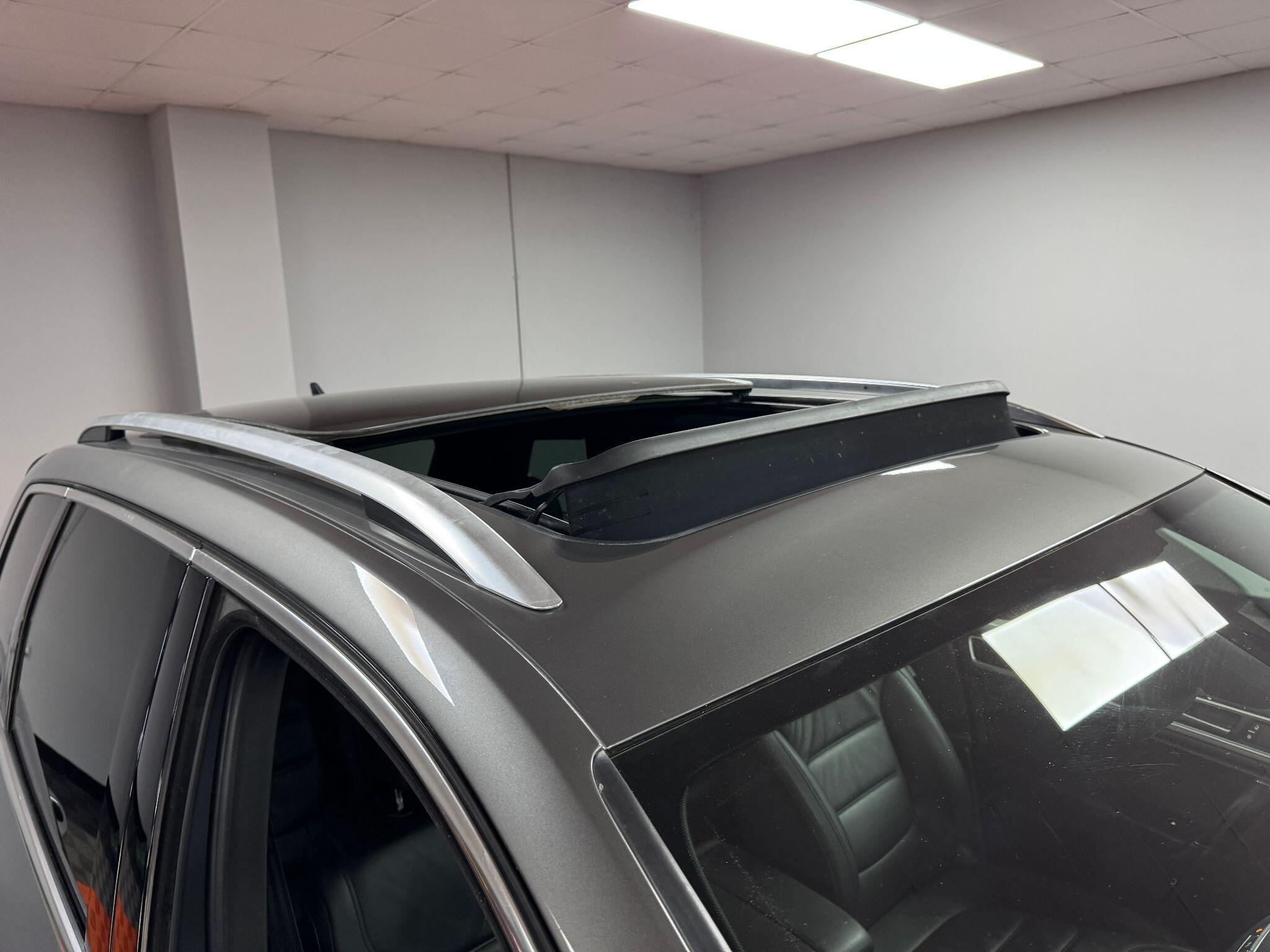 Volkswagen Touareg 3.0 TDI V6 BlueMotion Tech R-Line Tiptronic 4WD Euro 6 (s/s) 5dr 5dr Automatic 2015