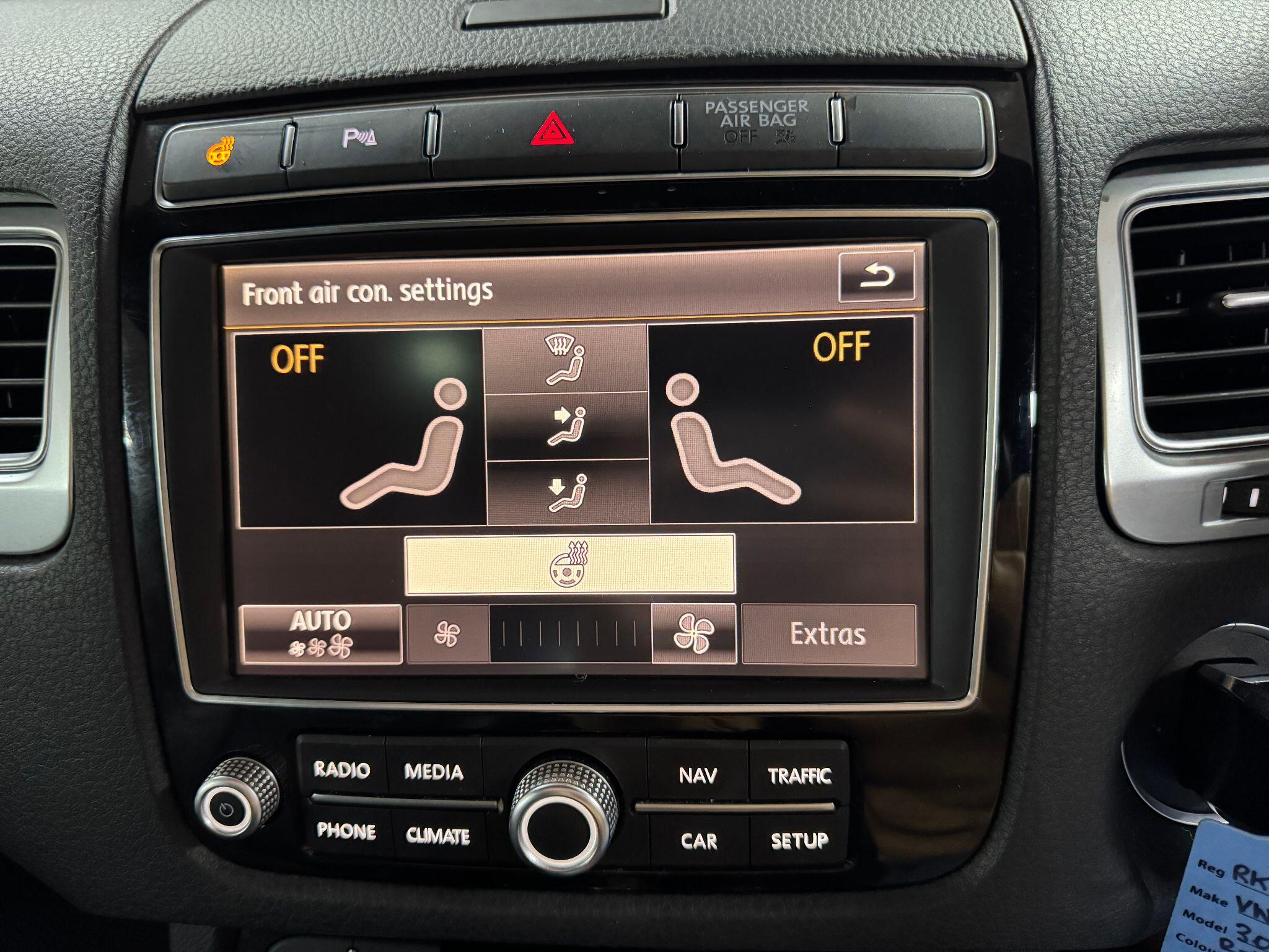 Volkswagen Touareg 3.0 TDI V6 BlueMotion Tech R-Line Tiptronic 4WD Euro 6 (s/s) 5dr 5dr Automatic 2015