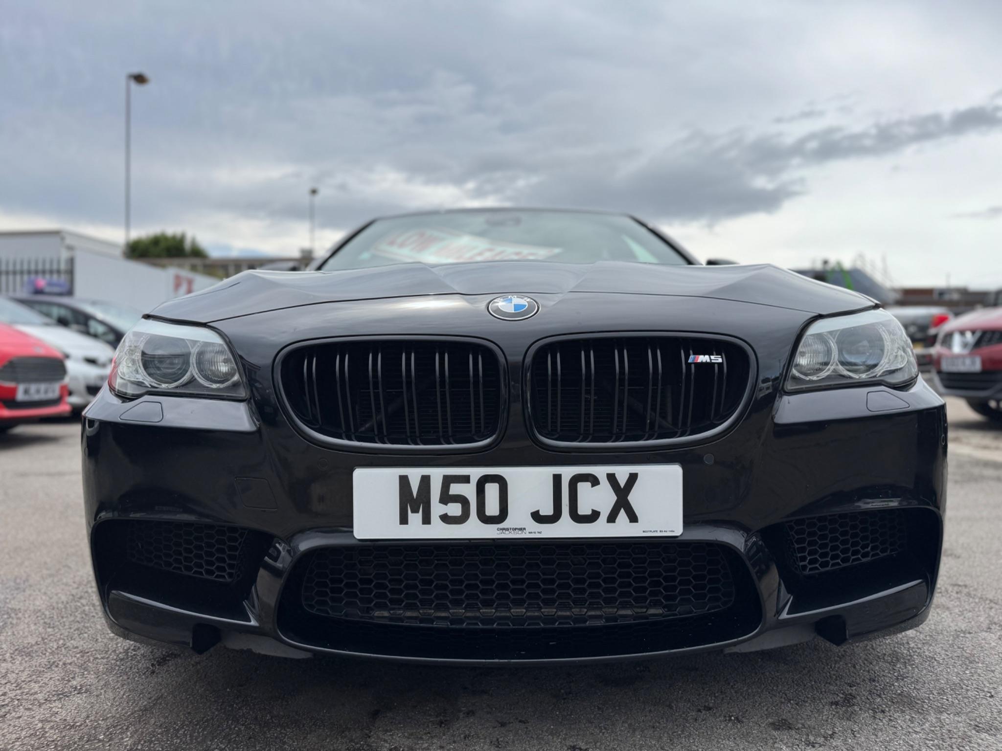 BMW M5 4.4 V8 DCT Euro 5 (s/s) 4dr 4dr Automatic 2012