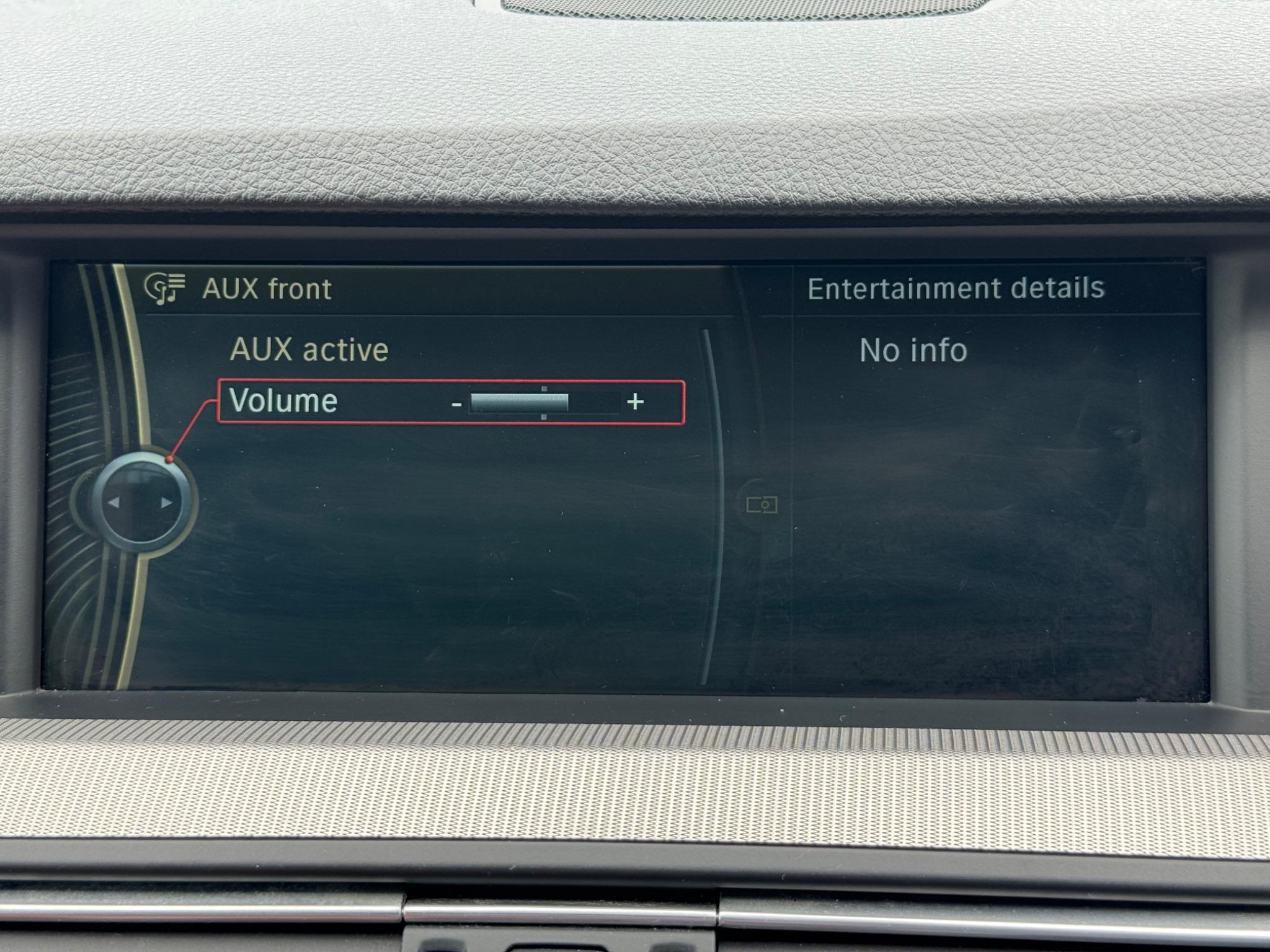 BMW M5 4.4 V8 DCT Euro 5 (s/s) 4dr 4dr Automatic 2012