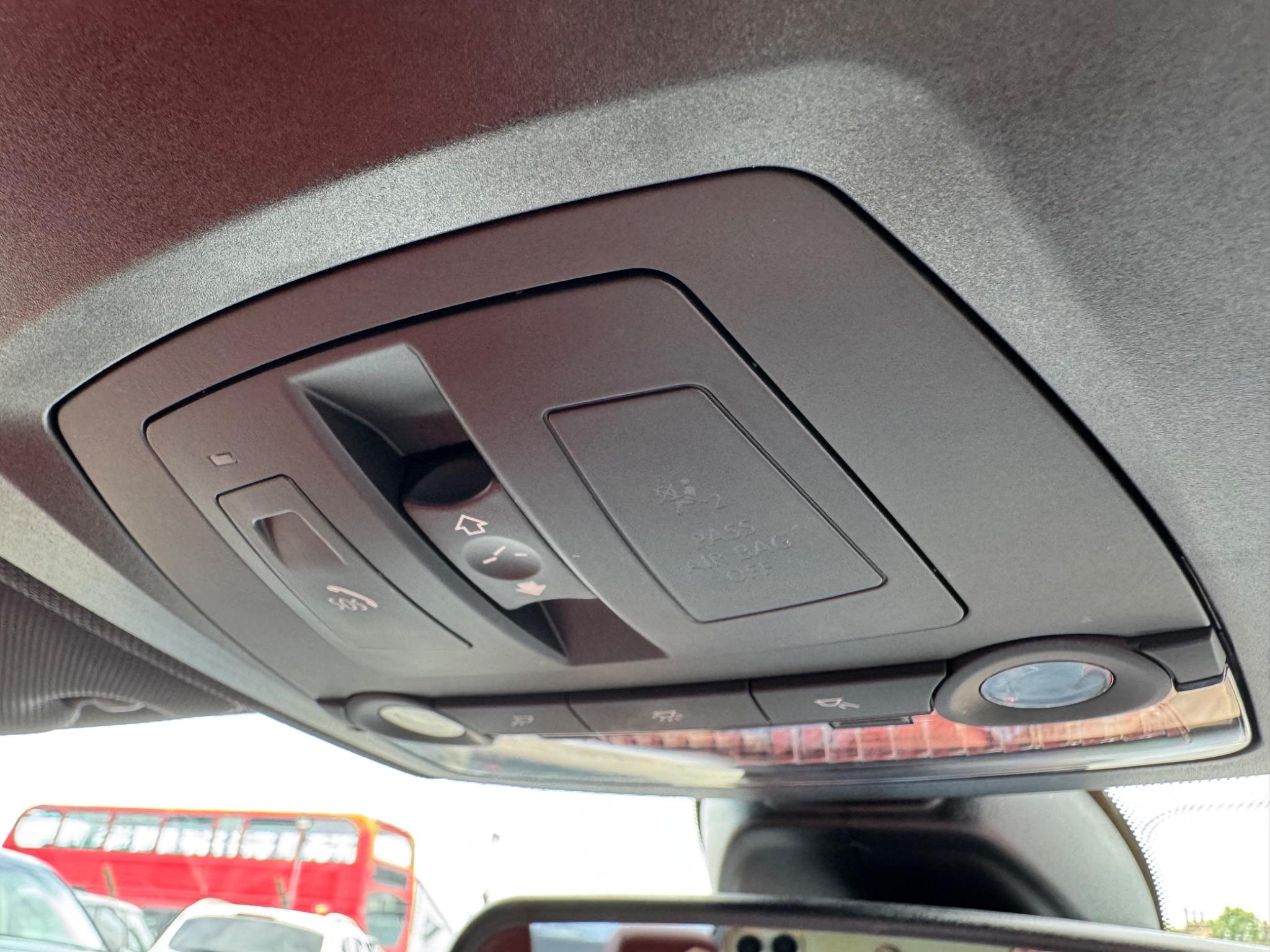 BMW M5 4.4 V8 DCT Euro 5 (s/s) 4dr 4dr Automatic 2012