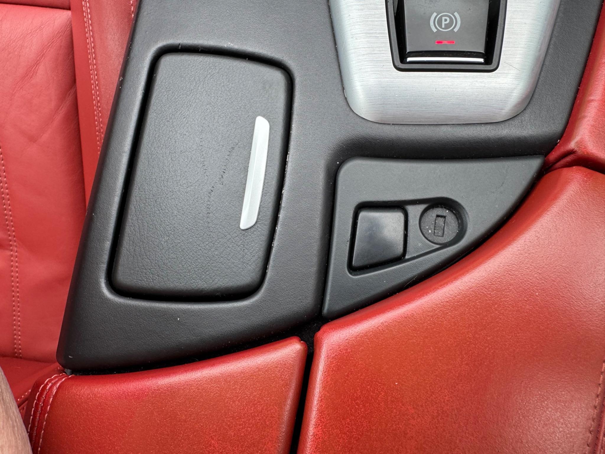 BMW M5 4.4 V8 DCT Euro 5 (s/s) 4dr 4dr Automatic 2012