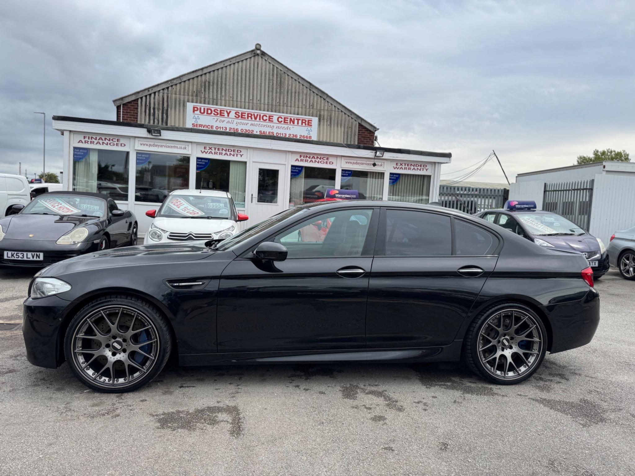 BMW M5 4.4 V8 DCT Euro 5 (s/s) 4dr 4dr Automatic 2012