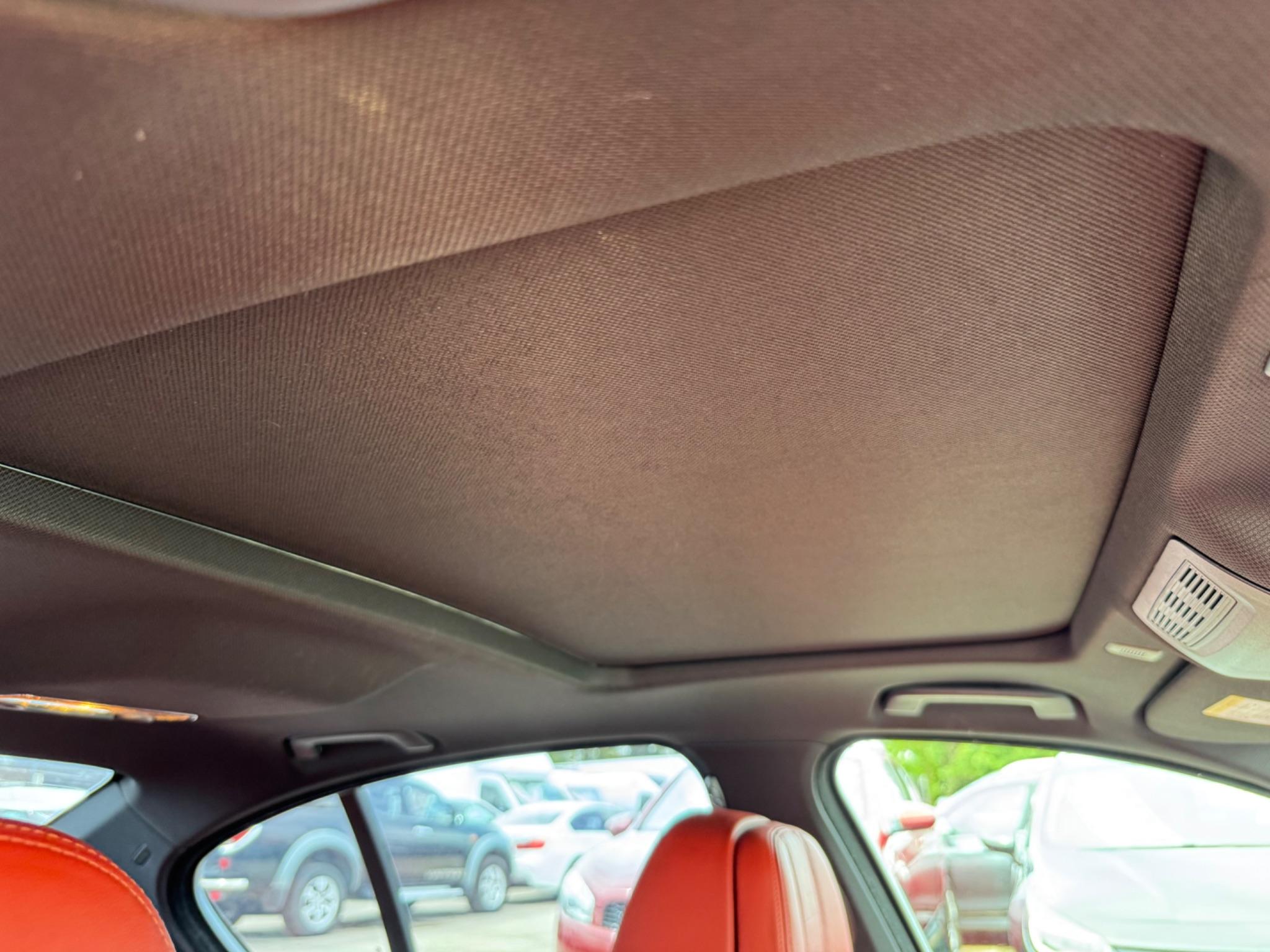 BMW M5 4.4 V8 DCT Euro 5 (s/s) 4dr 4dr Automatic 2012