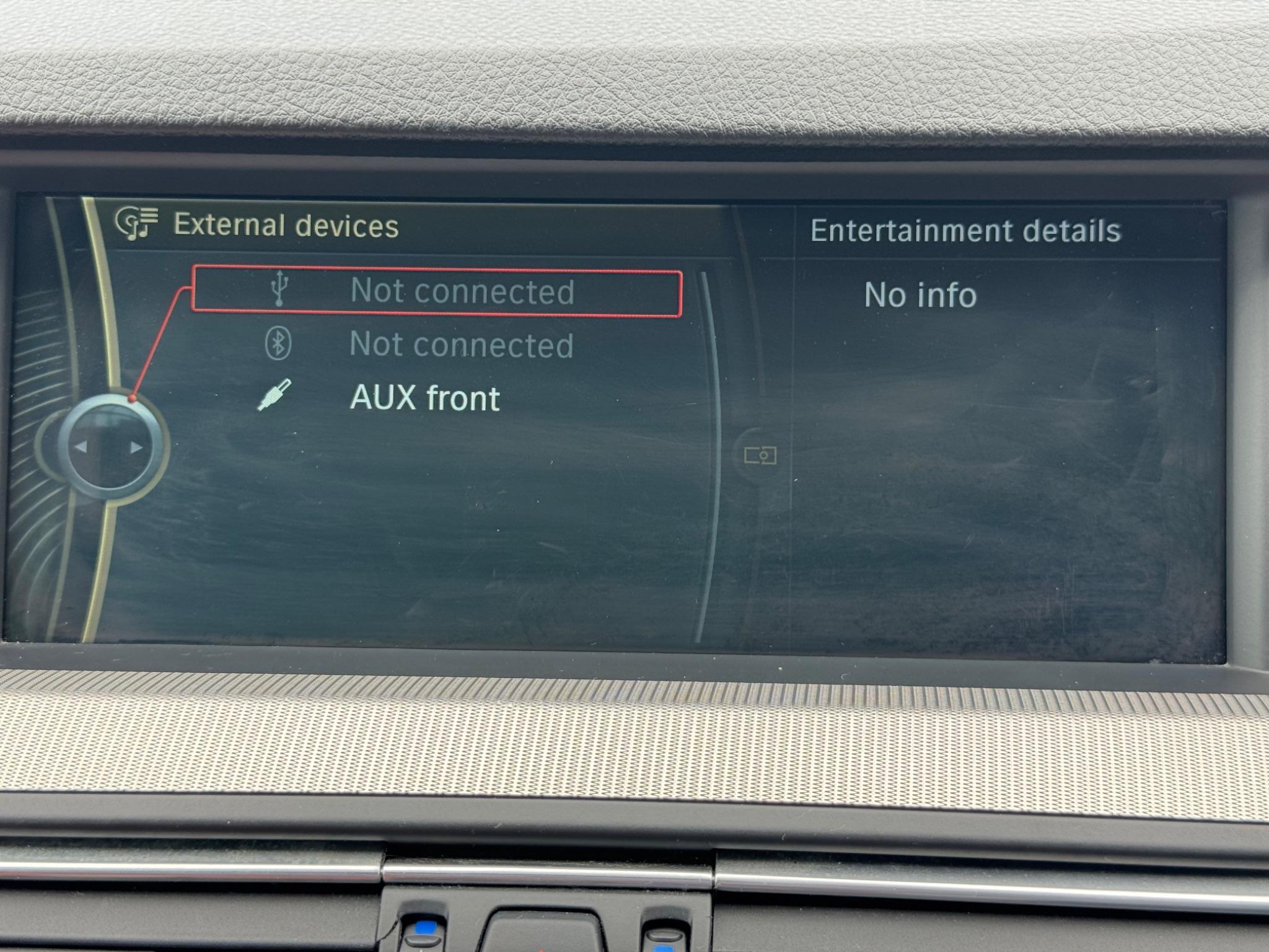 BMW M5 4.4 V8 DCT Euro 5 (s/s) 4dr 4dr Automatic 2012