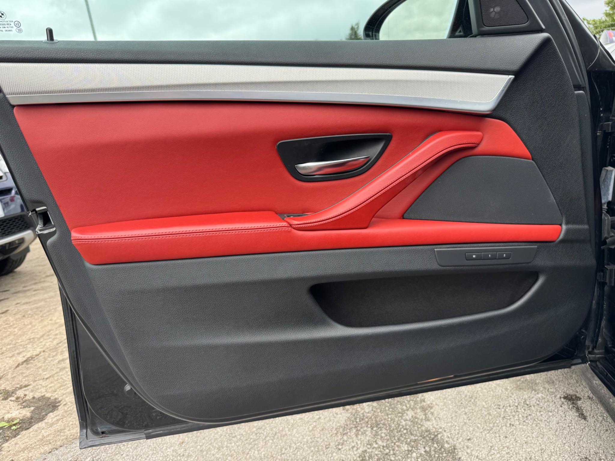 BMW M5 4.4 V8 DCT Euro 5 (s/s) 4dr 4dr Automatic 2012