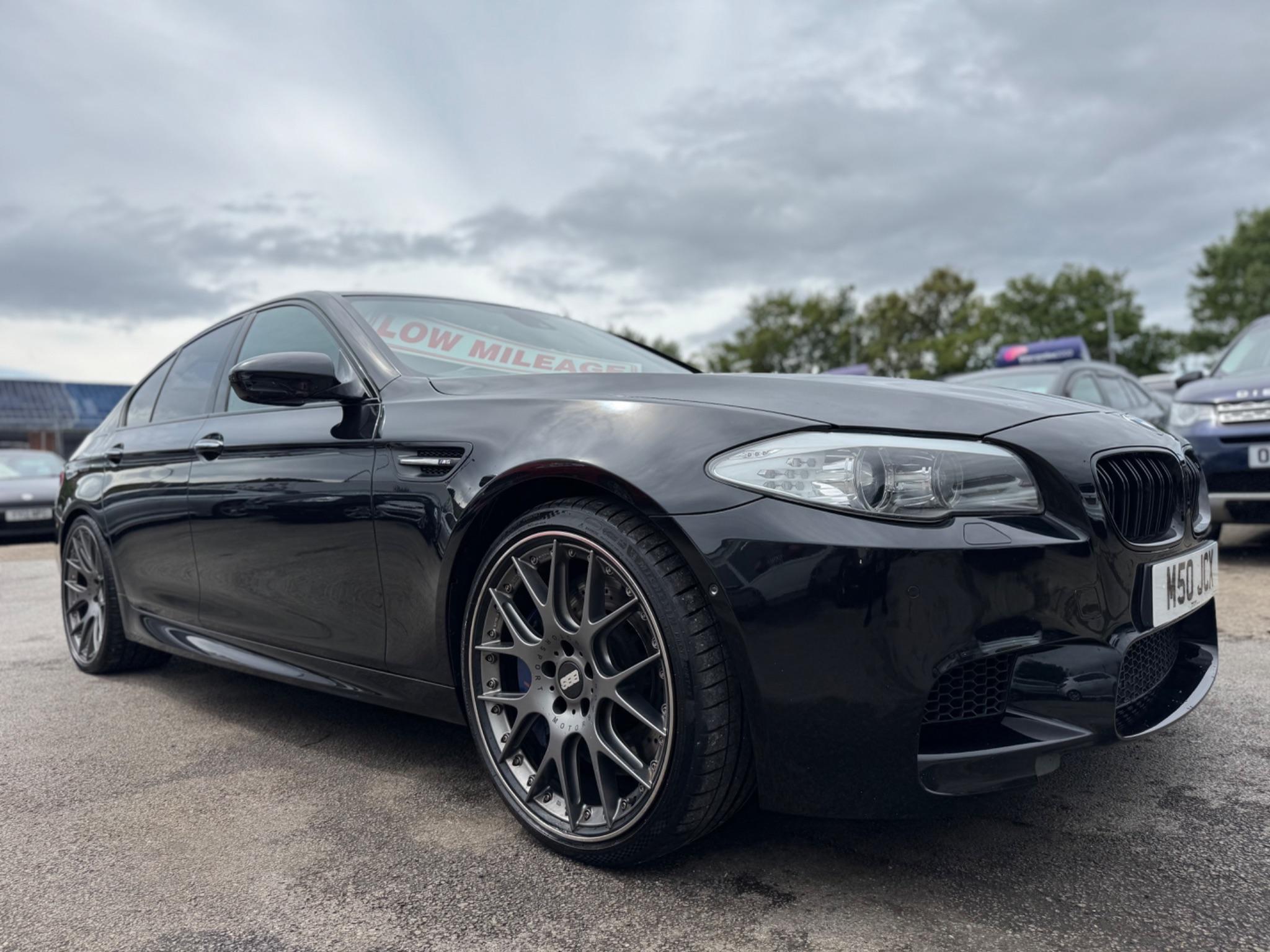 BMW M5 4.4 V8 DCT Euro 5 (s/s) 4dr 4dr Automatic 2012